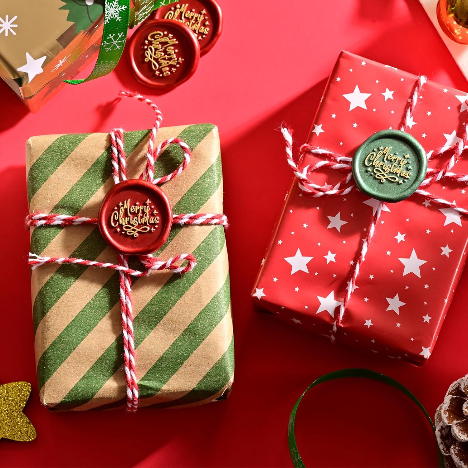 UNIQOOO Calcomanías de sello de cera de Navidad, color rojo y verde con oro, 50 calcomanías autoadhesivas, perfectas para Navidad, invierno, San