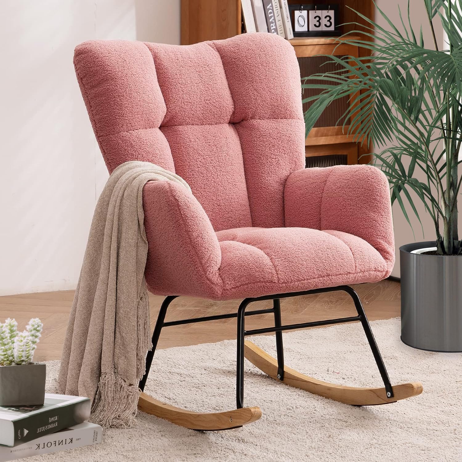 Ugijei Mecedora para guardería, mecedora tapizada de peluche con respaldo alto, sillas modernas para guardería, sala de estar, dormitorio (rosa)