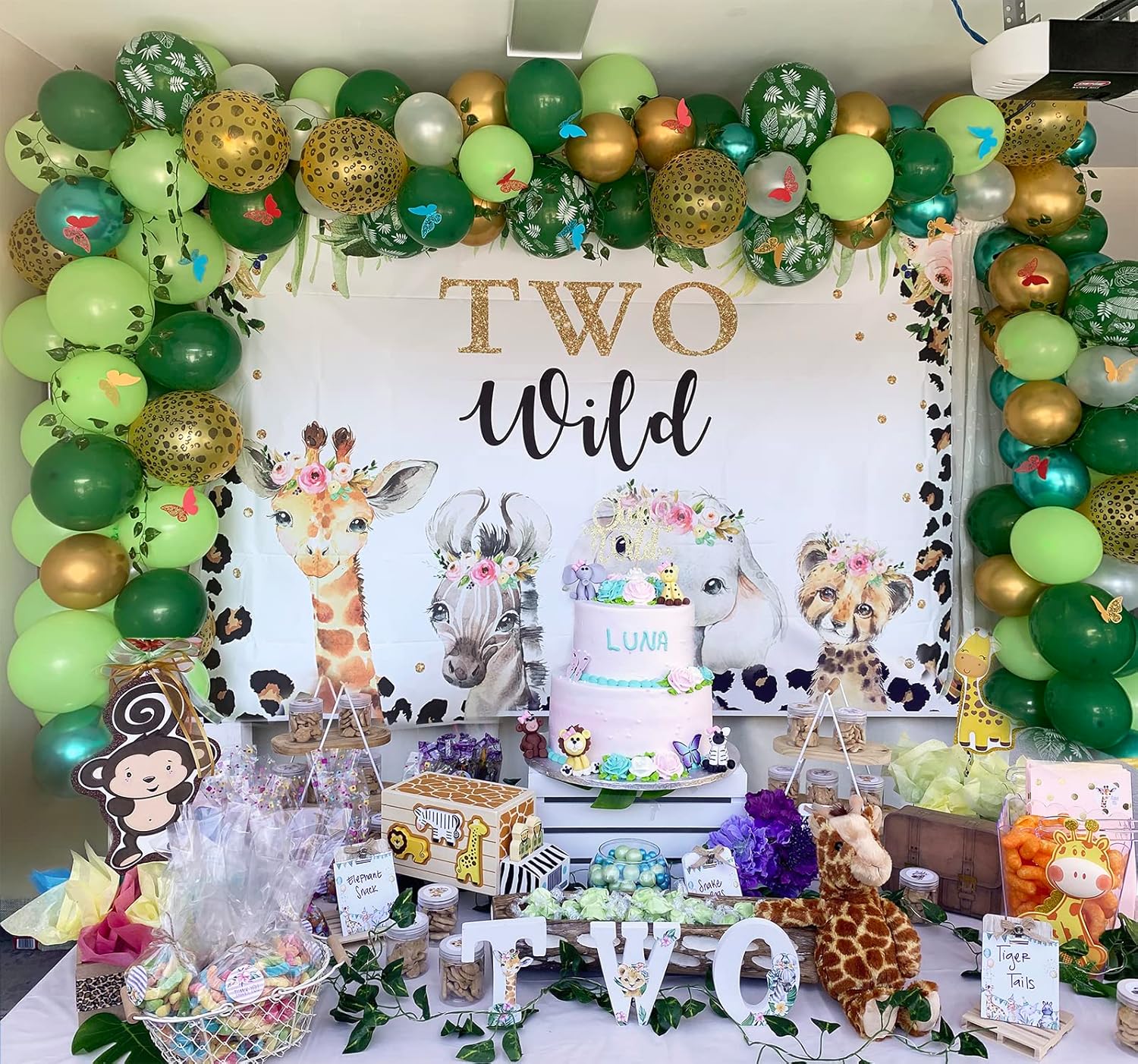 Mocsicka Fondo de dos salvajes para niñas, safari en la selva, animales de 2 cumpleaños, decoración de fiesta de cumpleaños floral, fondo de fotos