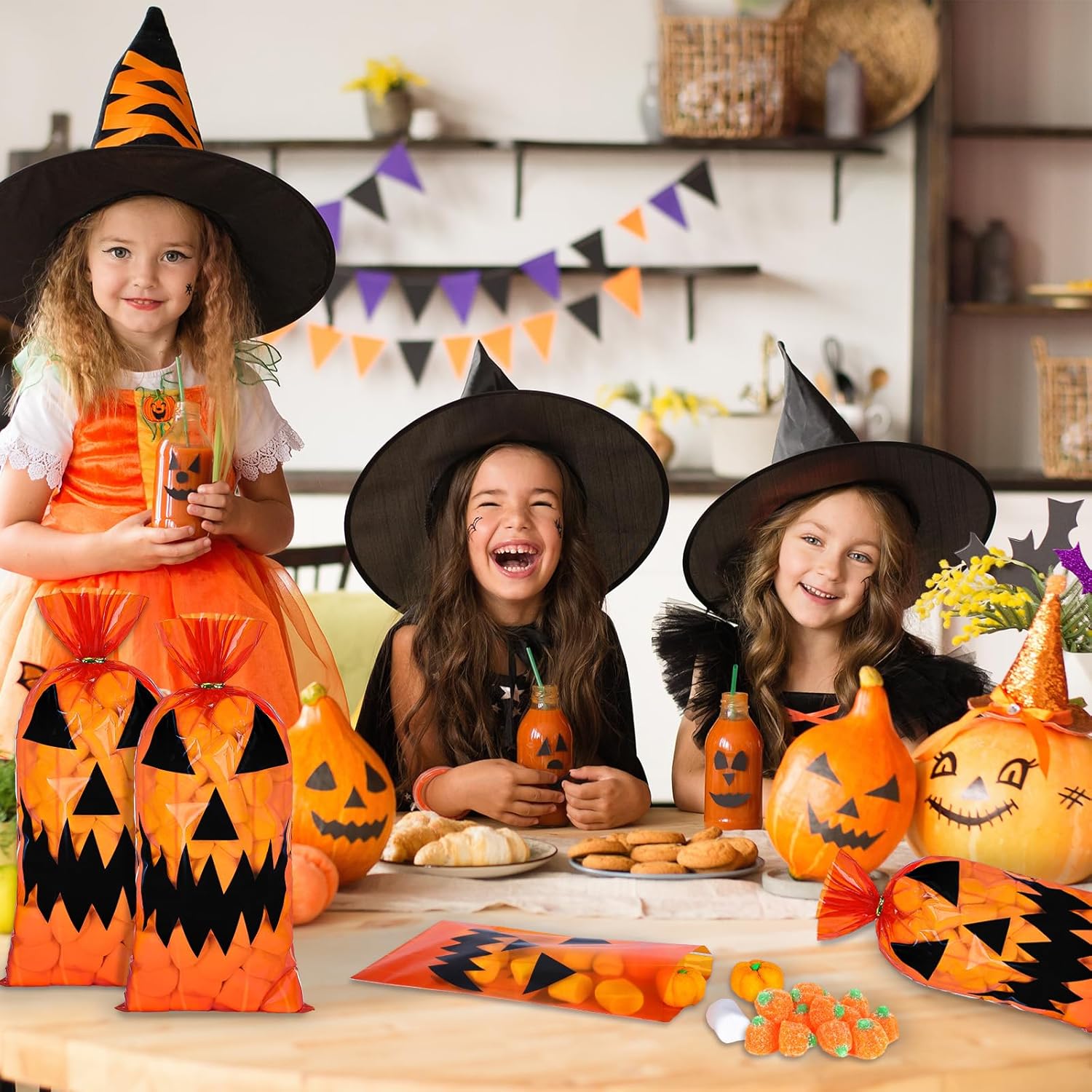Whaline 120 bolsas de celofán de calabaza de Halloween con 120 lazos dorados, bolsas de dulces para dulce o truco, bolsas de regalo de palomitas de