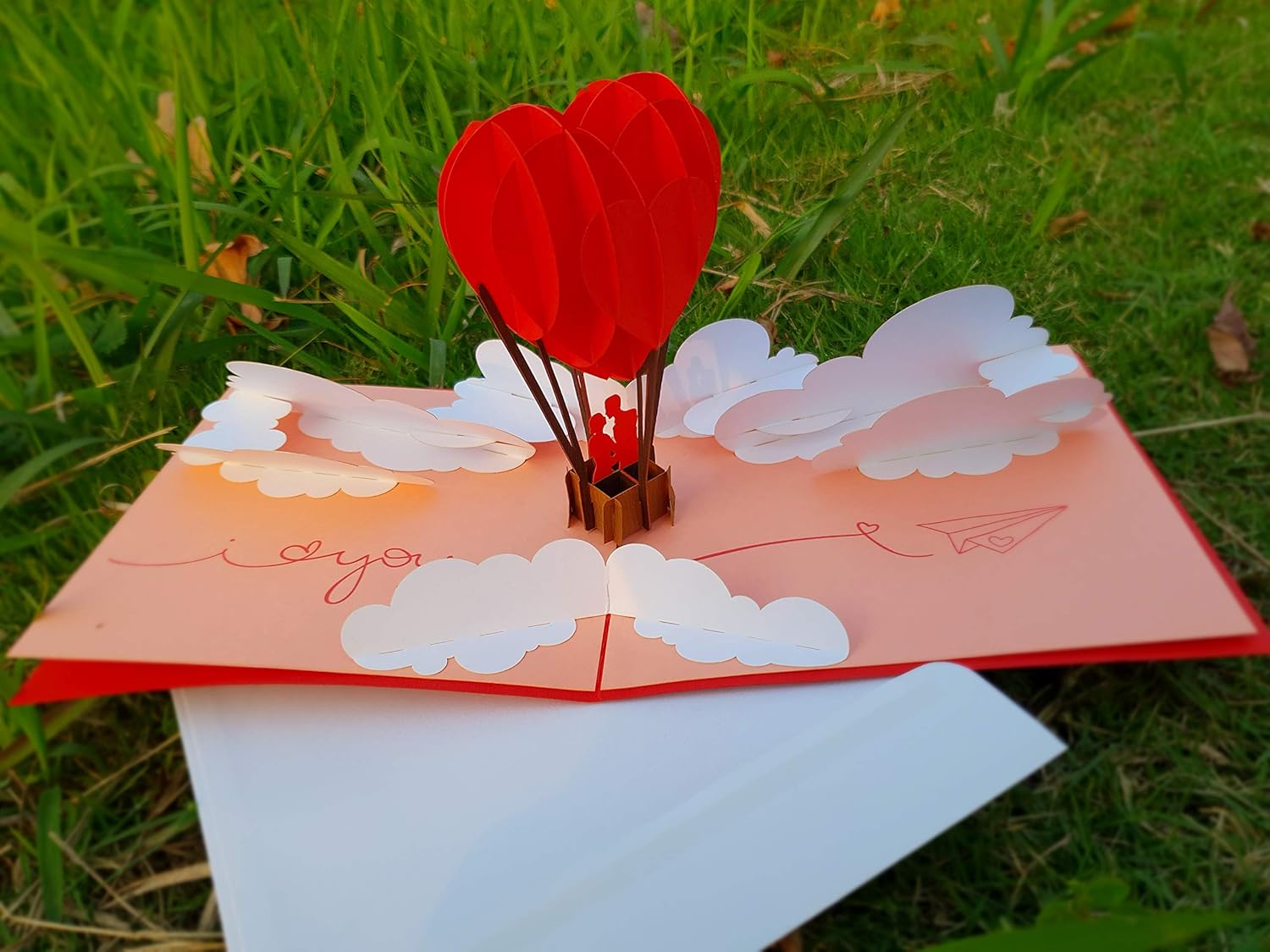 CUTPOPUP – Tarjetas troqueladas en 3D para el Día de San Valentín, pareja besándose en un globo aerostático, tarjeta romántica de aniversario de