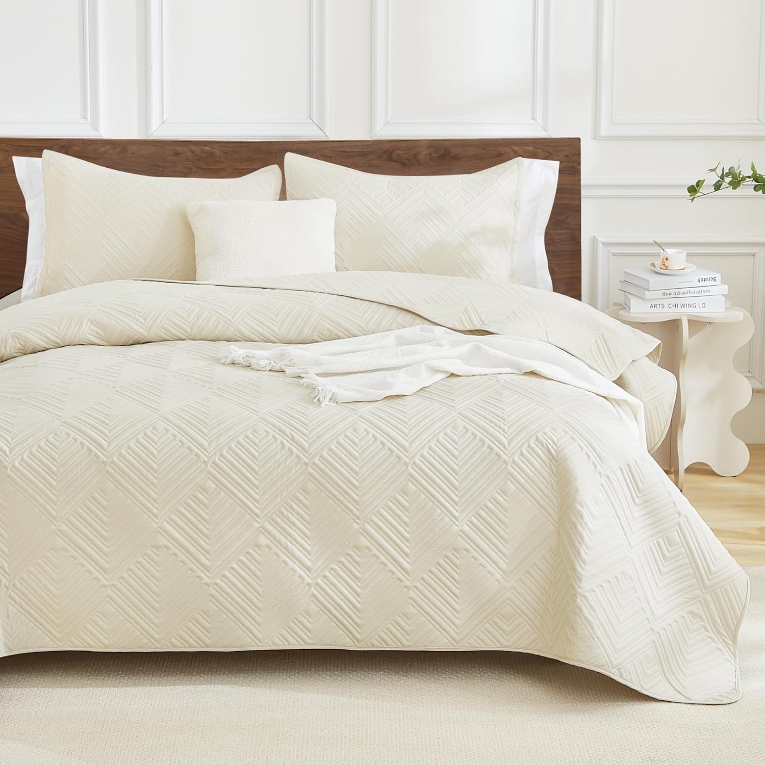 Andency Juego de edredón de 3 piezas tamaño California King, color beige, ropa de cama de verano suave y ligera, con patrón geométrico clásico color