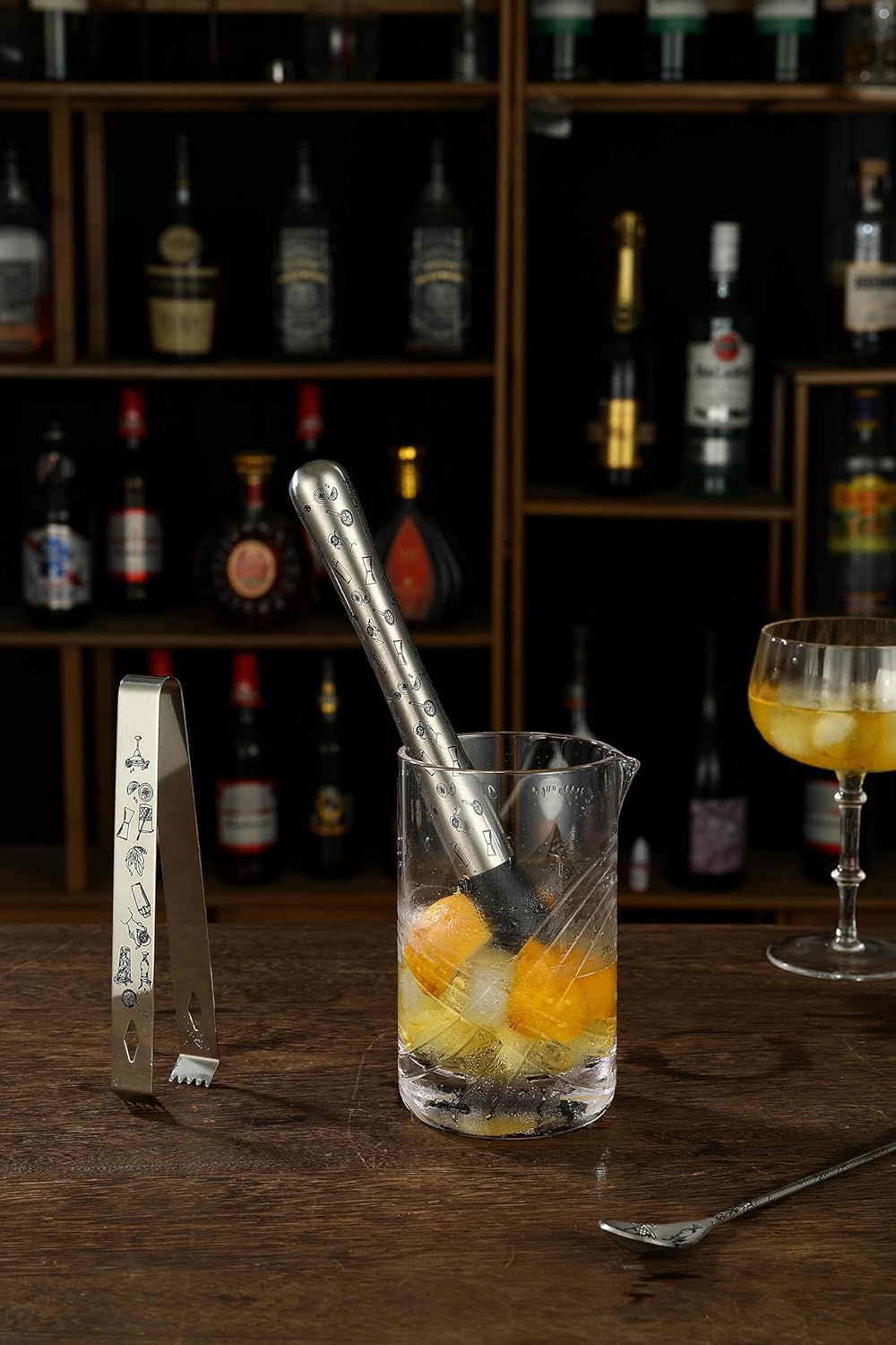 Kit de coctelera grabada, 7 piezas de acero inoxidable con coctelera Boston, cuchara de bar, mezclador de cóctel, doble jigger, colador de cóctel,