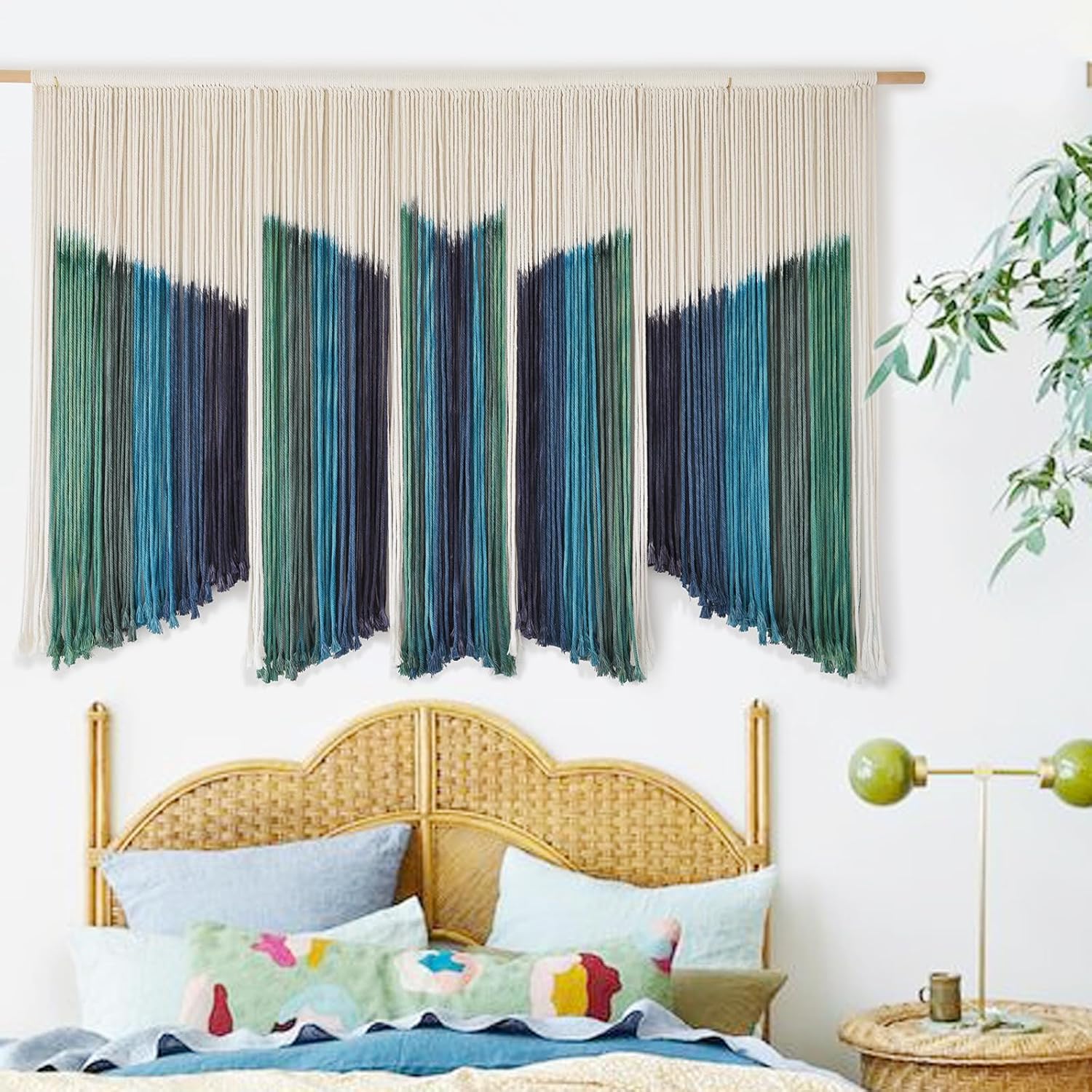 IOWER Colgante de pared de macramé grande teñido por inmersión de 59 pulgadas de ancho x 37 pulgadas de largo, hilo de fibra artesanal, arte de
