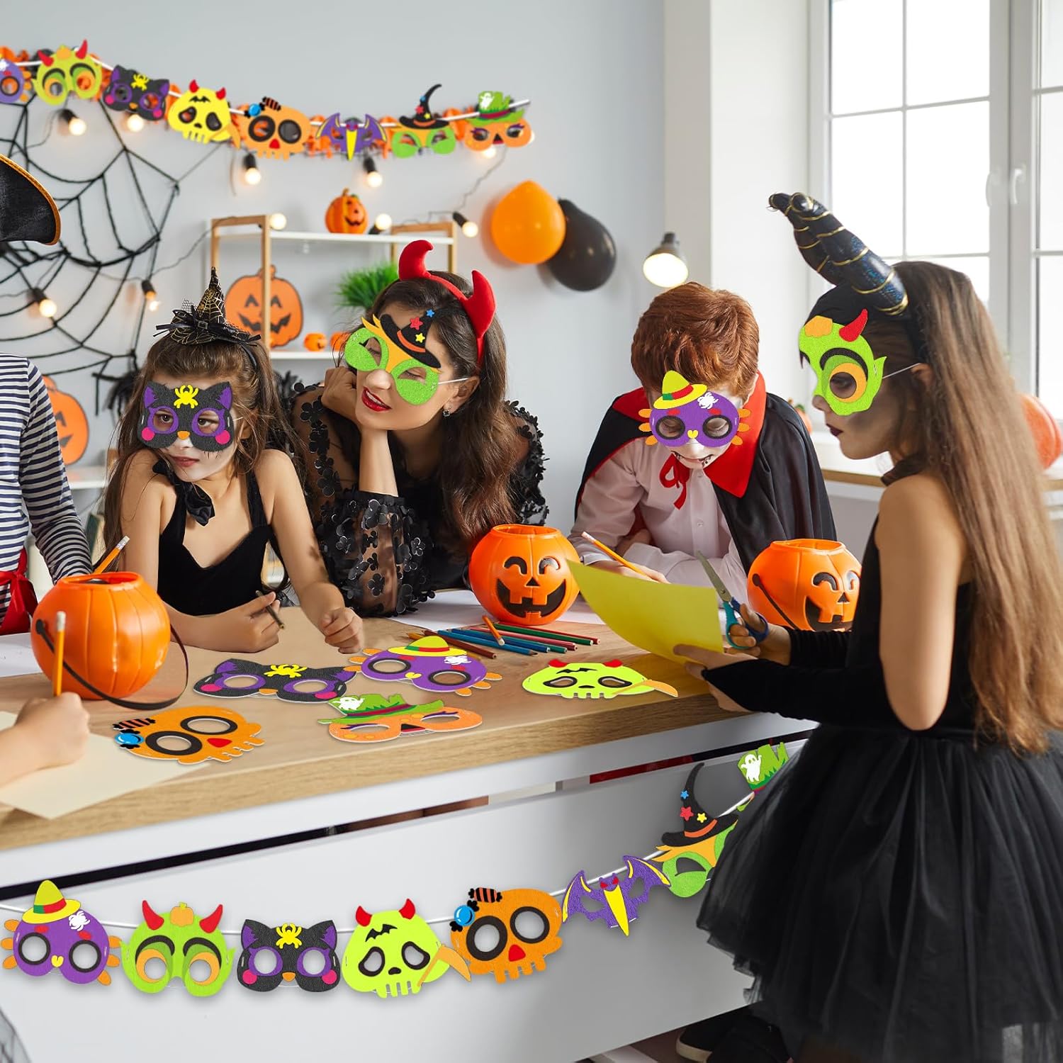 Qyeahkj Paquete de 16 máscaras de fieltro de monstruo de Halloween para niños, manualidades de espuma de monstruo para niños de 3 a 5, 4 a 8, 8 a 10
