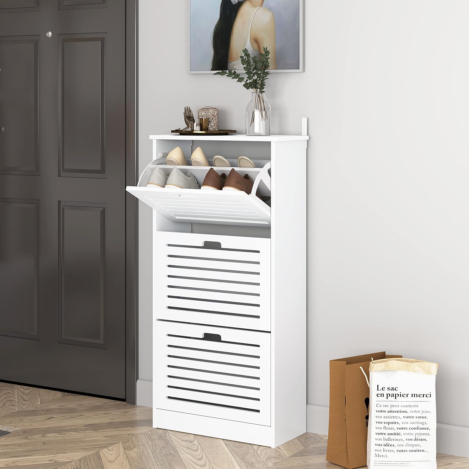Hommoo Armario de almacenamiento de zapatos blanco con puerta de 3 listones abatibles, armario estrecho para zapatos con estante ajustable, gabinete