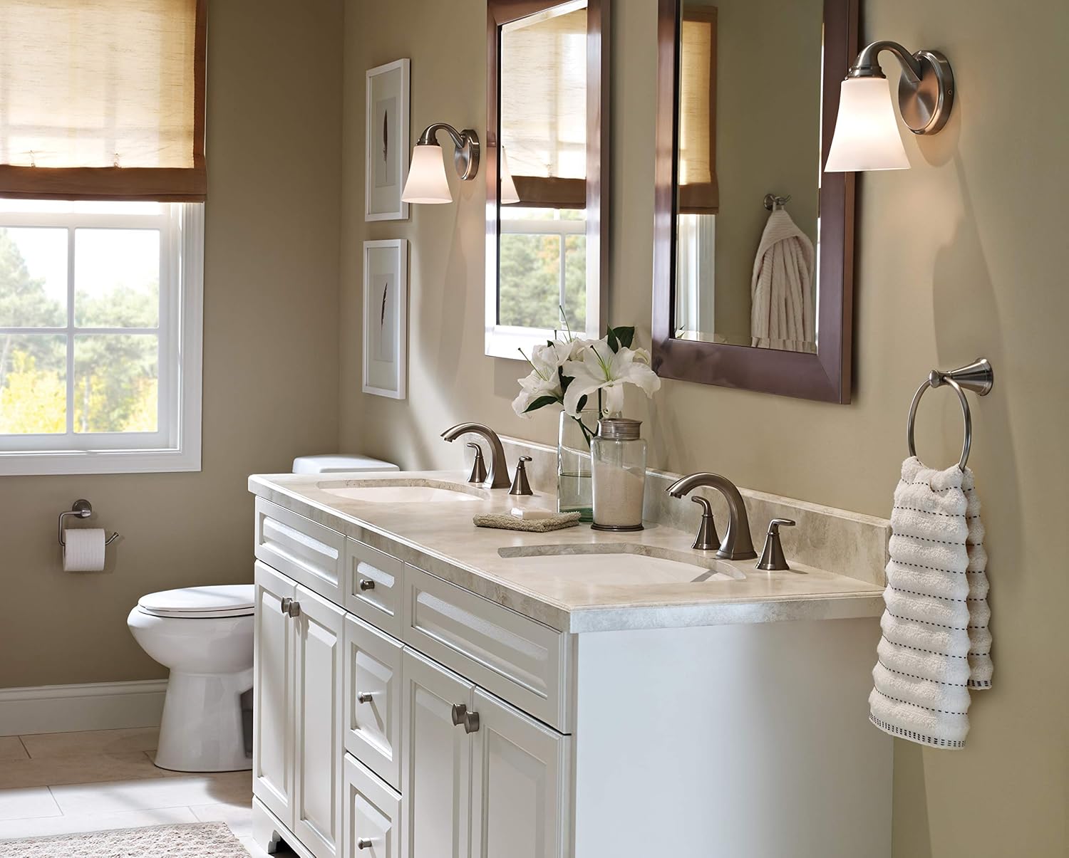 Pfister Pasadena LF049PDKK – Grifo para lavabo de baño, 8 pulgadas de ancho, 2 asas, 3 agujeros, acabado de níquel cepillado, LF049PDKK