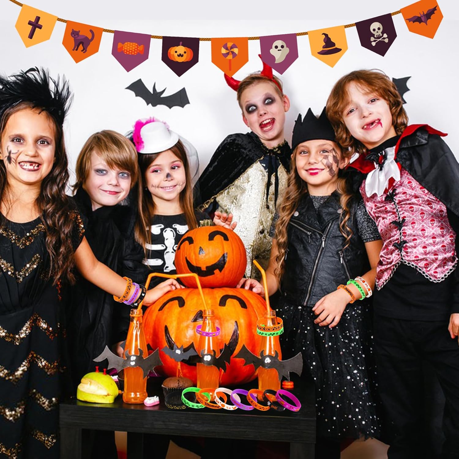 JUNEBRUSHS 64 pulseras de silicona para fiestas de Halloween, pulseras de goma para fiesta de Halloween, dulce o truco, relleno de bolsas de regalo,