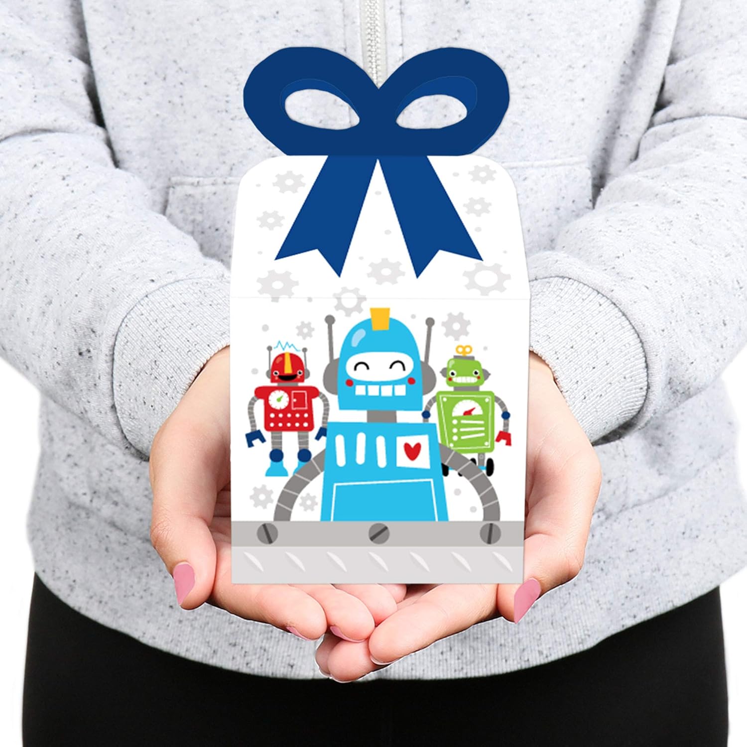 Big Dot of Happiness Gear Up Robots – Cajas de regalo cuadradas para fiestas de cumpleaños o baby shower, juego de 12