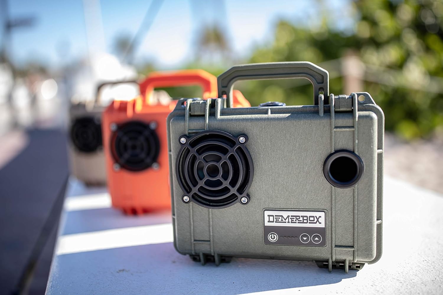 Altavoces Bluetooth impermeables, portátiles y resistentes para exteriores. Sonido fuerte, duración de la batería de más de 40 horas, caja seca +