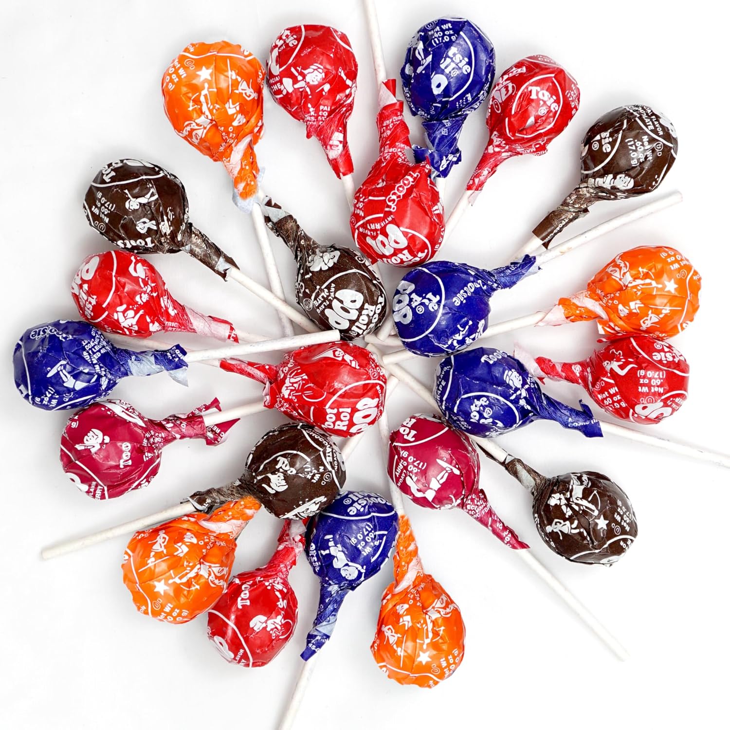 Tootsie Roll Pops con centro de rollo Tootsie de chocolate, bolsa a granel de 1 libra (aproximadamente 22 unidades), sabores originales de frutas