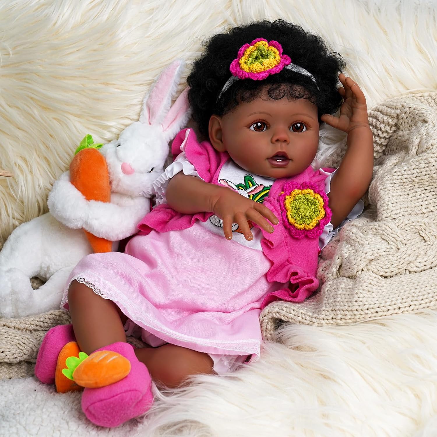 Muñecas realistas de bebé recién nacidas afroamericanas de 20 pulgadas que se ven reales con juguetes de conejo, juego de ropa para niñas y niños a