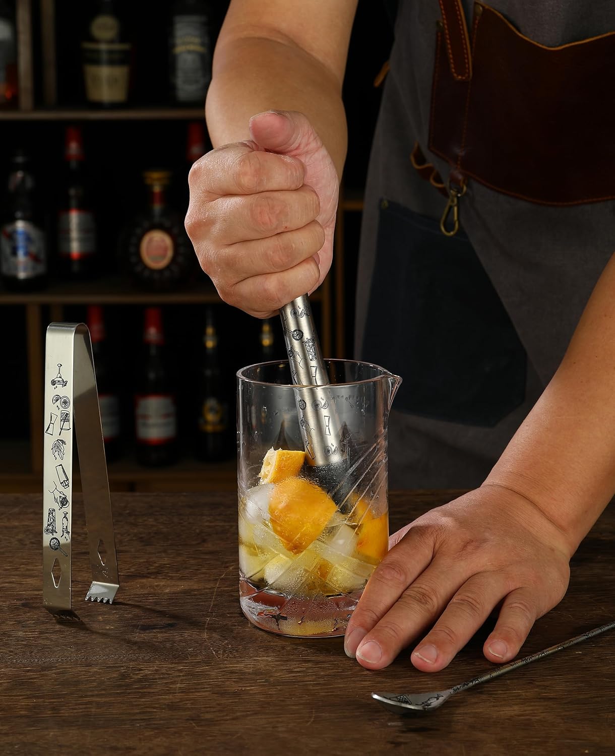 Kit de coctelera grabada, 7 piezas de acero inoxidable con coctelera Boston, cuchara de bar, mezclador de cóctel, doble jigger, colador de cóctel,