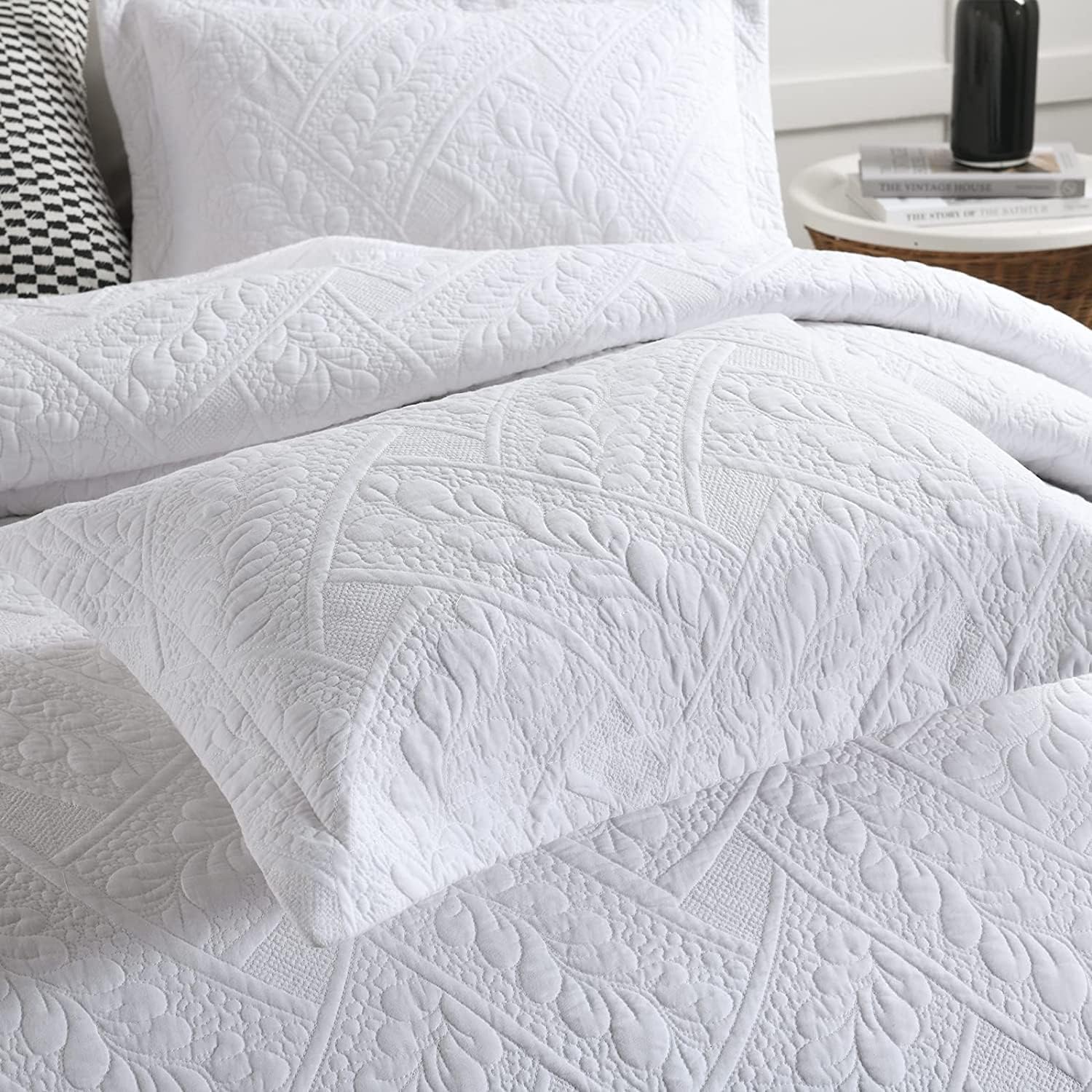 Brandream Juego de 2 fundas de almohada acolchadas de algodón con hojas blancas, tamaño estándar, cómodas, suaves y decorativas