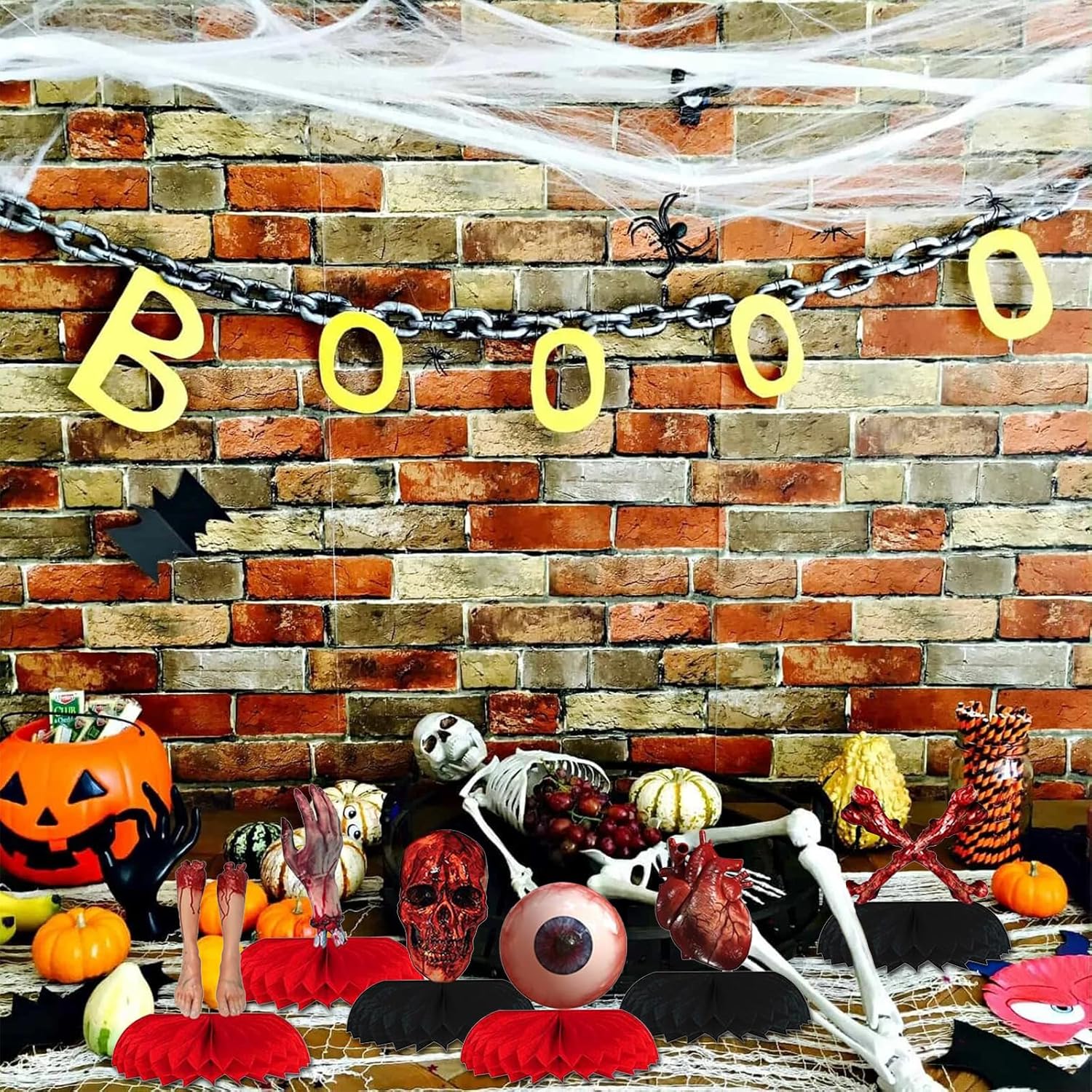 Dulousia Centros de mesa sangrientos de Halloween, 8 piezas 3D espeluznantes partes del cuerpo roto de panal, decoración de mesa de cadáver