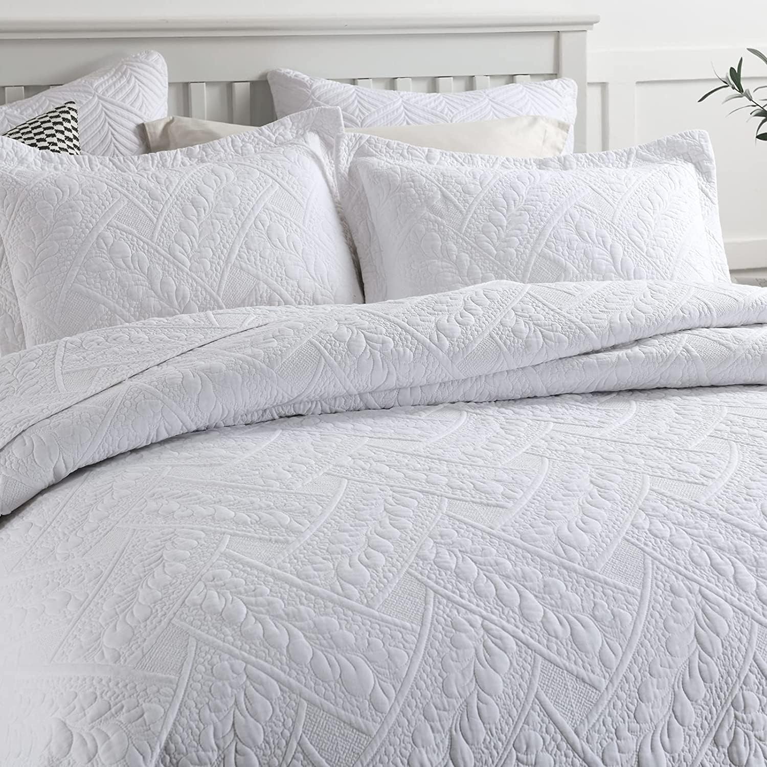 Brandream Juego de 2 fundas de almohada acolchadas de algodón con hojas blancas, tamaño estándar, cómodas, suaves y decorativas