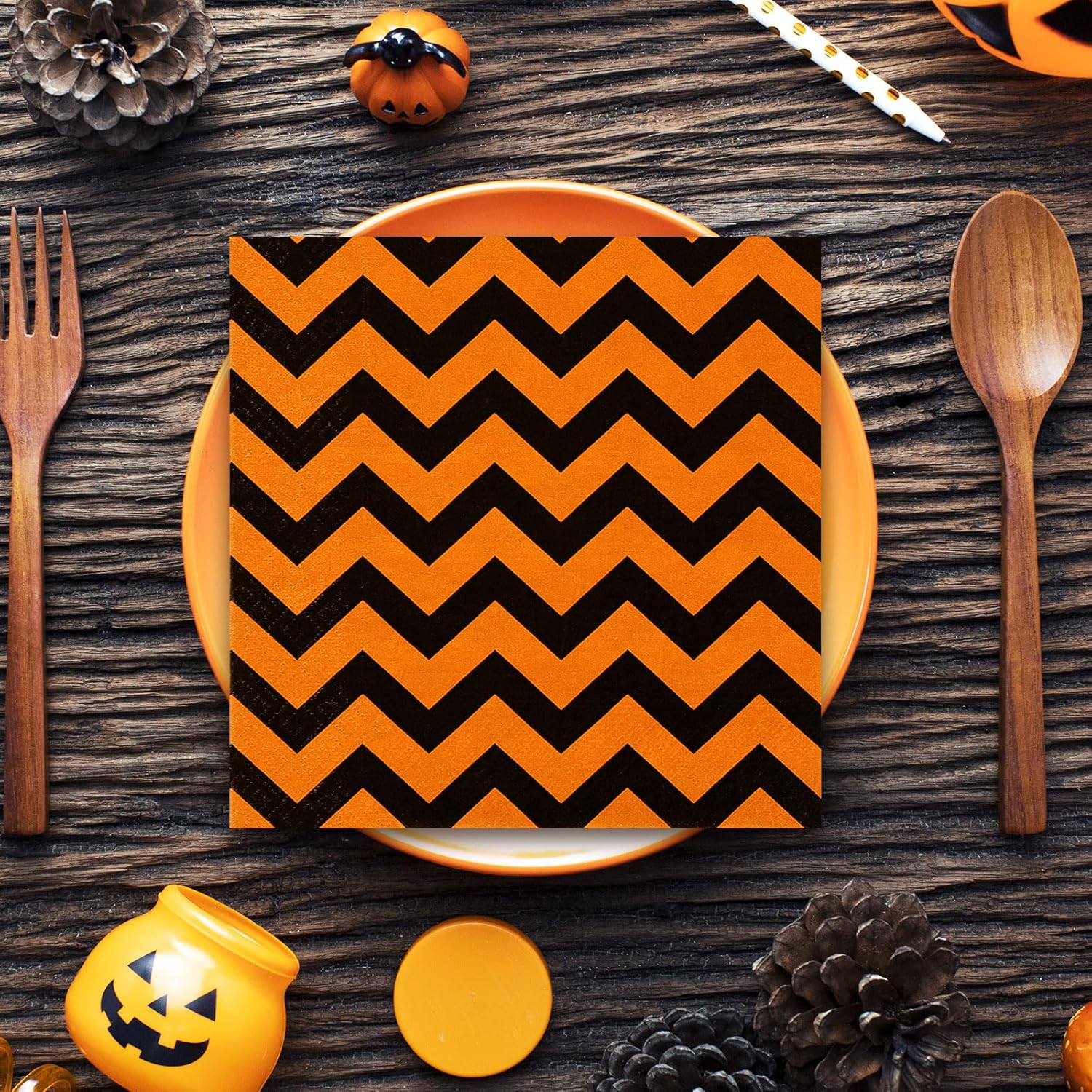Whaline Servilletas de papel de Halloween de 6.5 pulgadas, color naranja y negro, con rayas, lunares, servilletas de almuerzo geométricas