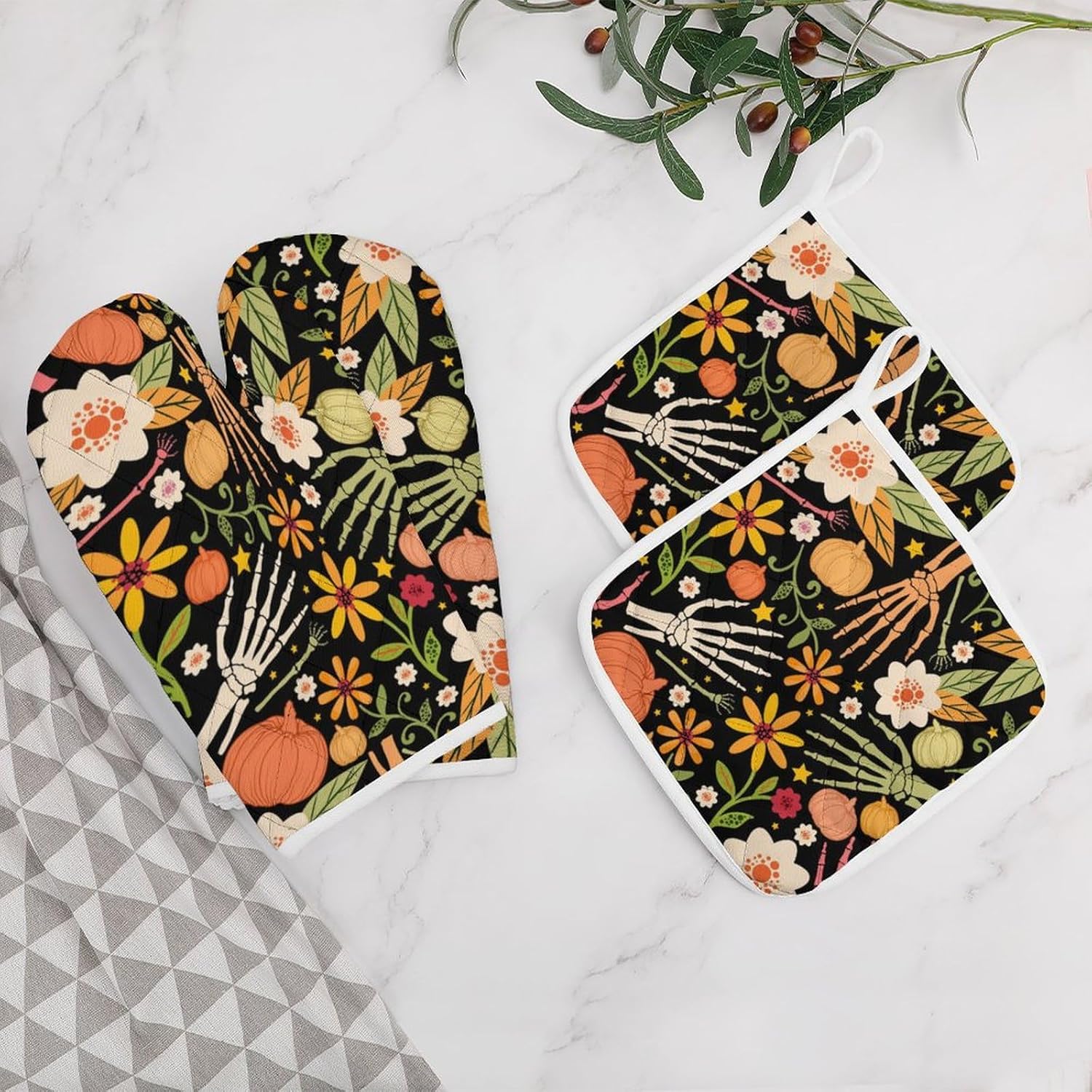 VKPSCHJ Juego de toallas de mano y guantes para horno, toallas colgantes y agarraderas, paquete de 6, toalla absorbente de calavera floral de