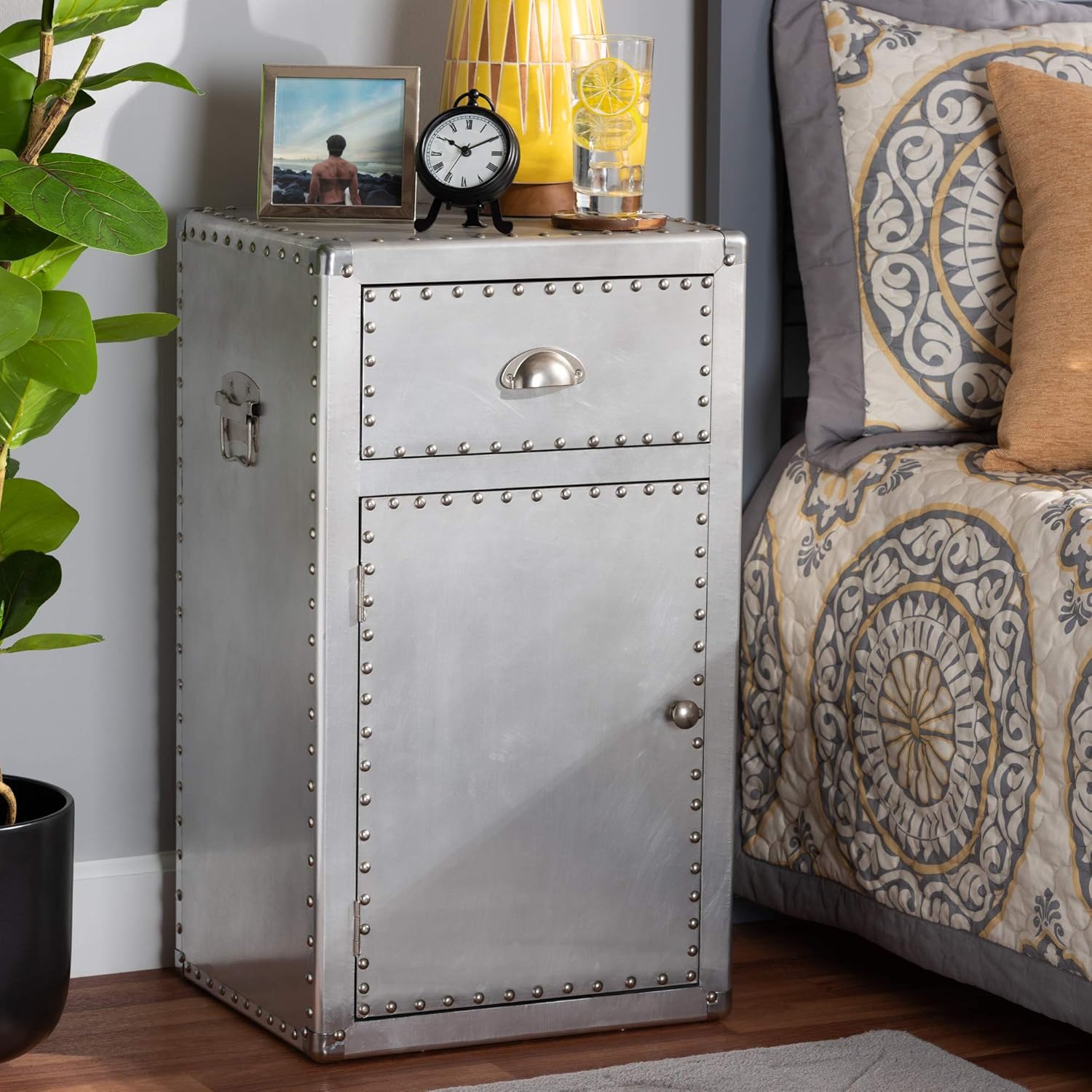 Baxton Studio Estanterías y gabinetes multiusos, plata
