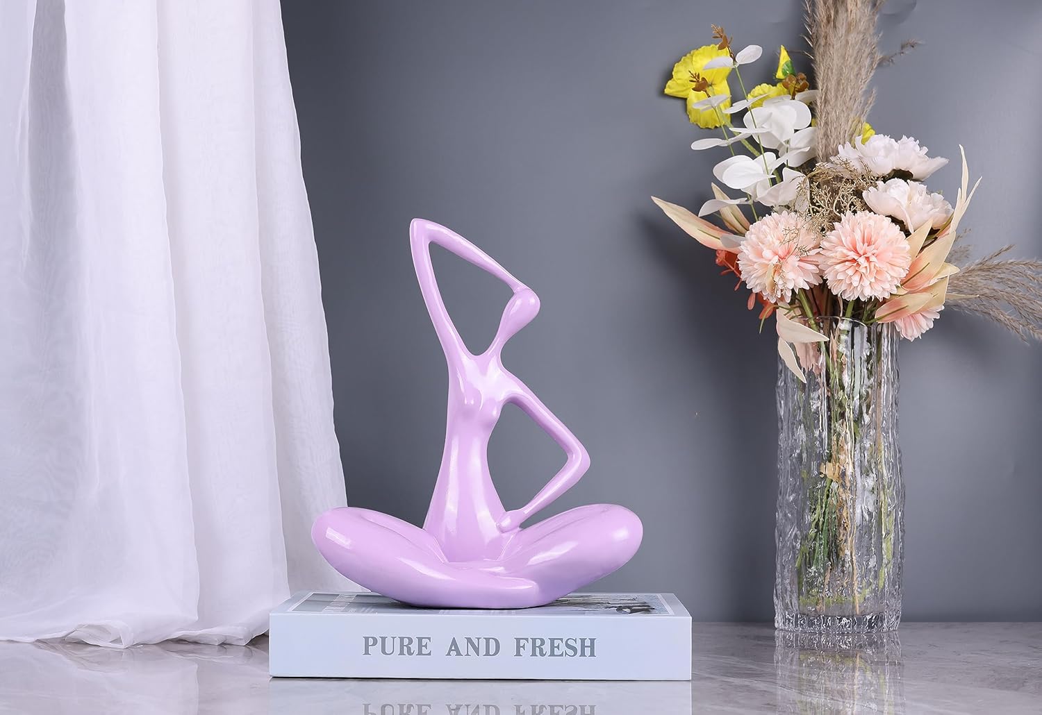 Estatua de dama de yoga púrpura, estatua decorativa femenina moderna, decoración del hogar, decoración de arte moderno para sala de estar, mesa de