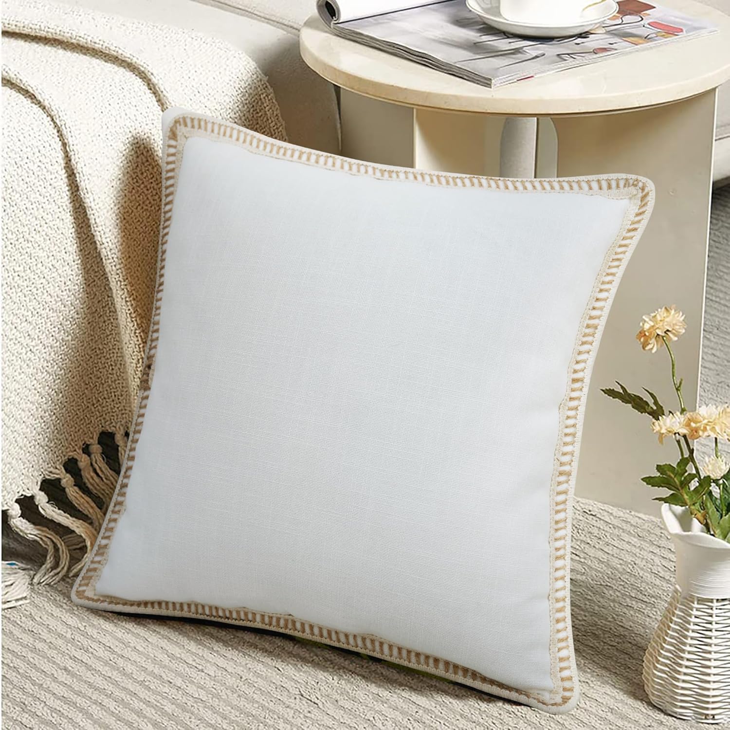 Merrycolor Juego de 2 fundas de almohada decorativas de granja de 18 x 18 pulgadas, fundas de almohada blancas texturizadas, fundas de almohada de