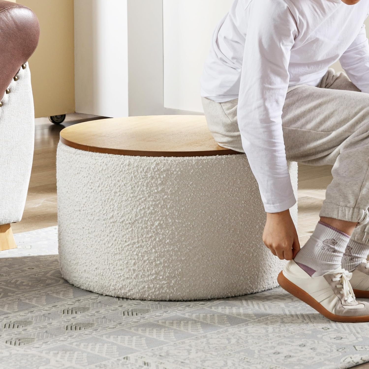 Zibeths Otomana de almacenamiento, otomana con almacenamiento para sala de estar, reposapiés Farbic Beige Boucle, mesa auxiliar con tapa de madera,