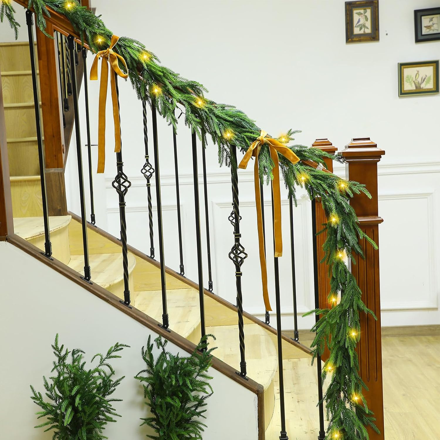 Real Touch Norfolk – Guirnalda de pino sintético de Navidad, guirnalda de pino artificial preiluminada, con luces LED blancas cálidas para Navidad,