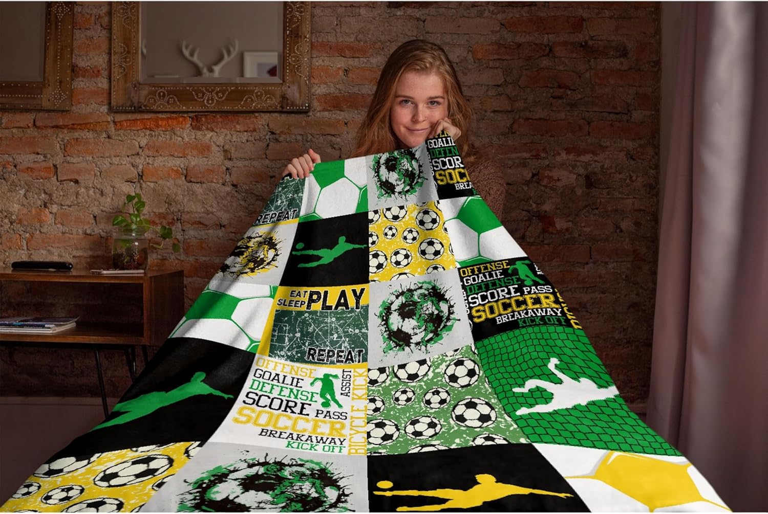 Manta de fútbol suave y ligera, manta de franela de regalo para mujeres pequeñas, manta para cama, sofá y viaje, 50 x 40 pulgadas, S para niños