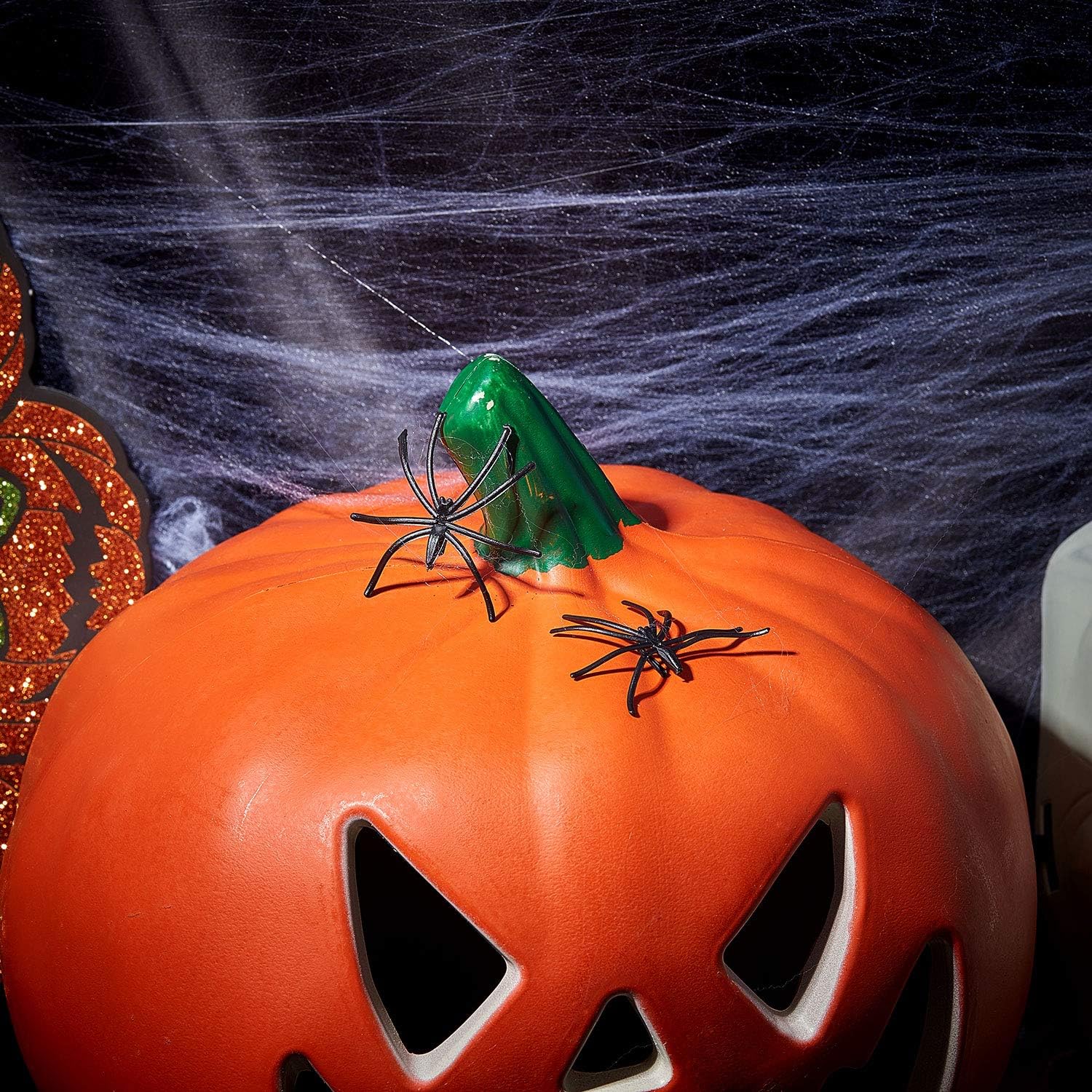 Boao 6 telarañas elásticas de Halloween con 12 arañas de plástico para decoración de Halloween en interiores y exteriores