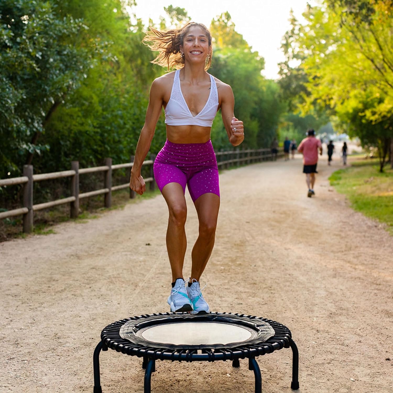 JumpSport Trampolín de fitness para interiores 350350f370, 39 pulgadas  30 cuerdas elásticas ajustables para un rebote personalizado  Patas