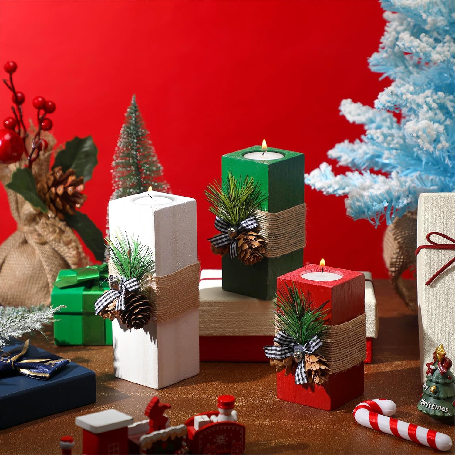 3 portavelas de Navidad con velas de madera, candelabros de Navidad, candelabros de madera votiva roja, blanca y verde, para decoración de centro de