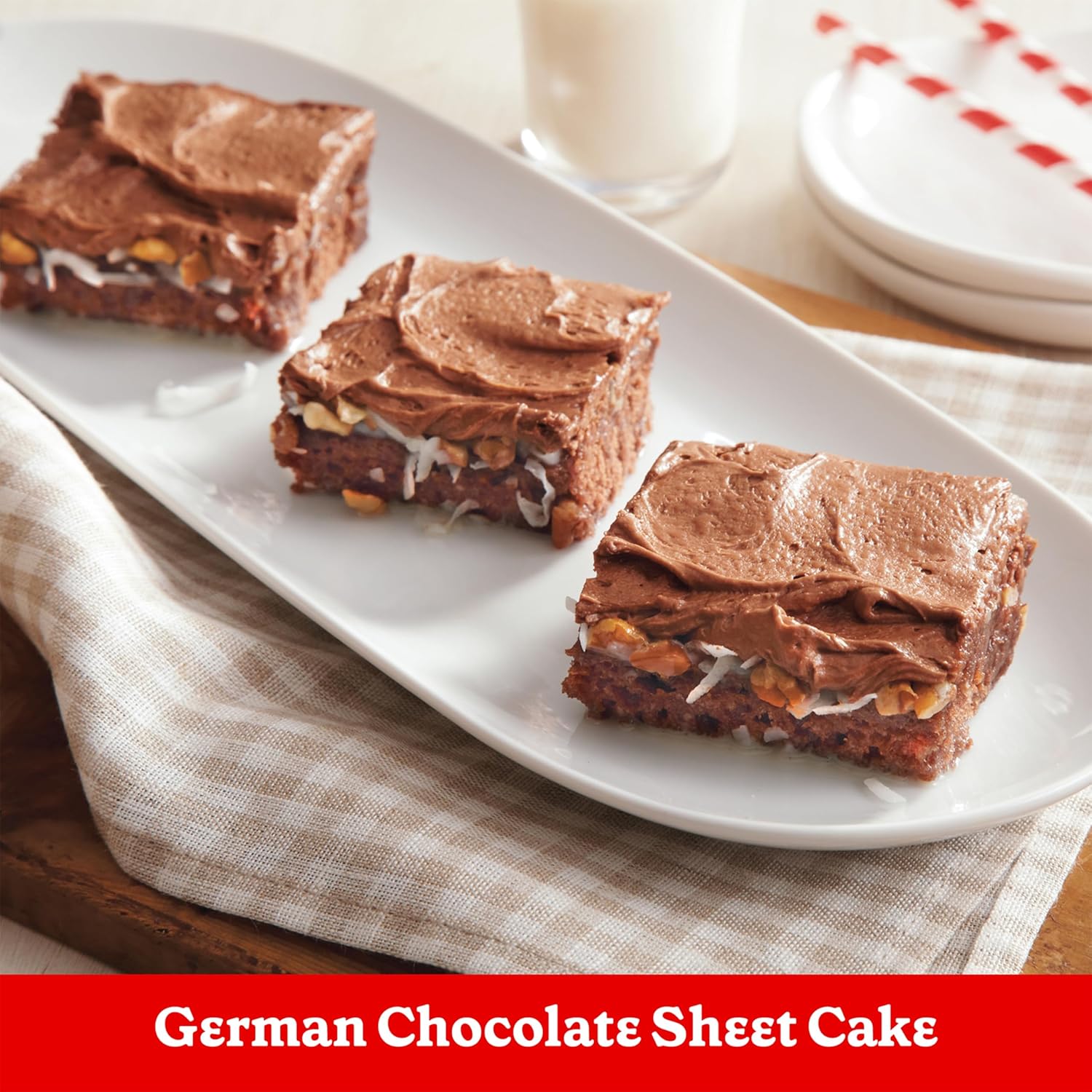 Betty Crocker Delights Mezcla de pastel de chocolate alemán súper húmedo, 13.25 onzas (paquete de 12)