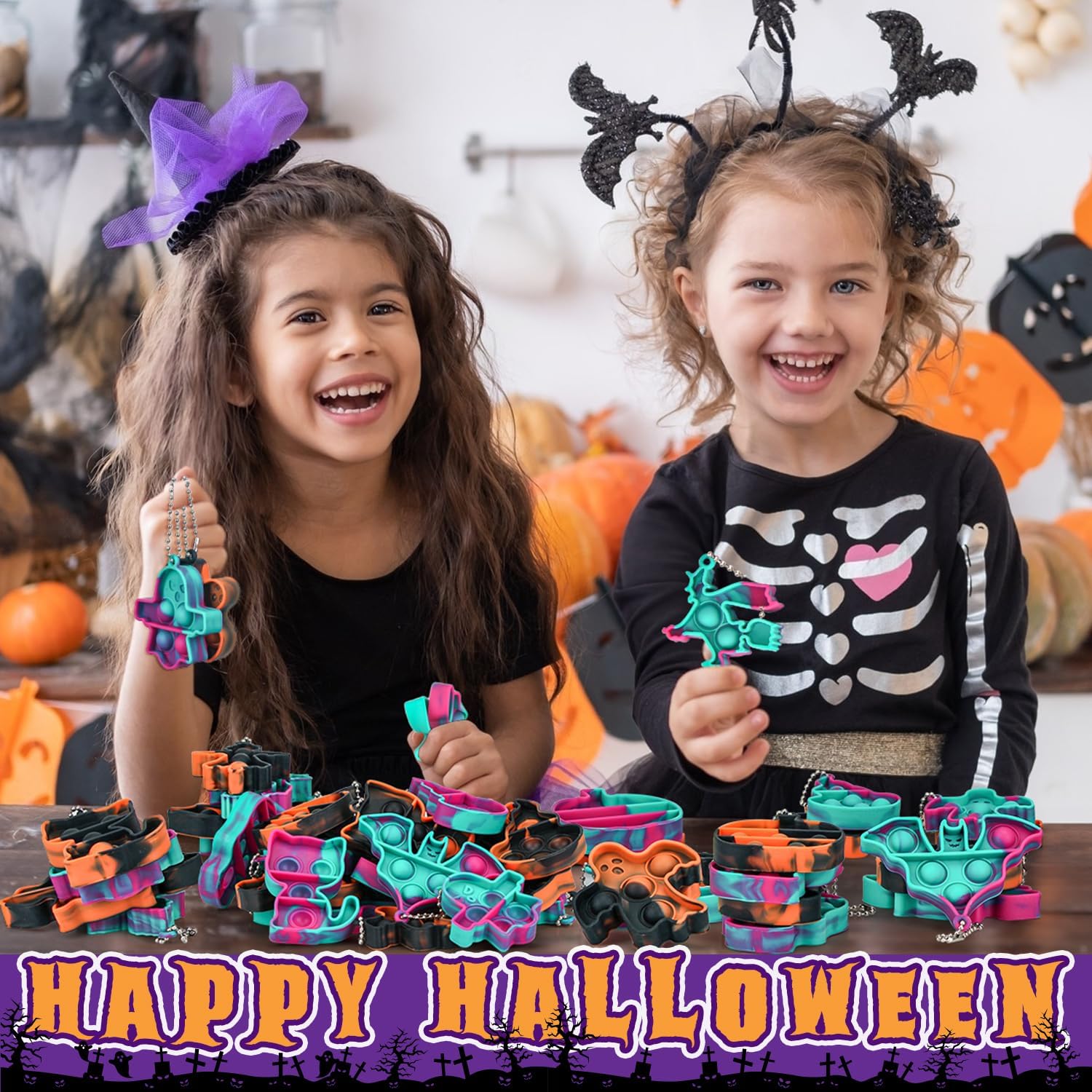 Llavero de Halloween Pop Fidget Toys, paquete de 24 mini llaveros a granel, juguetes de Halloween y recuerdos de fiesta para niñas y niños, alivia