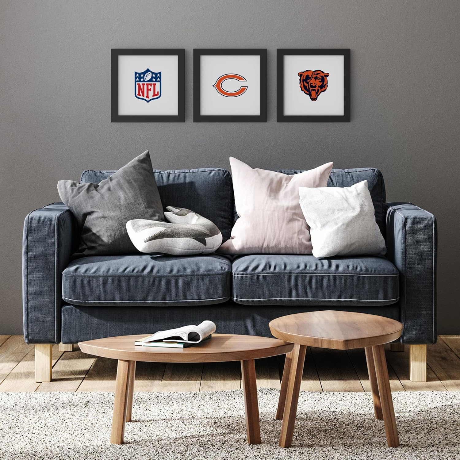 Trends International Gallery Pops NFL Chicago Bears – Póster de pared con casco de goteo, 12.00 x 12.00 pulgadas, versión del marco negro