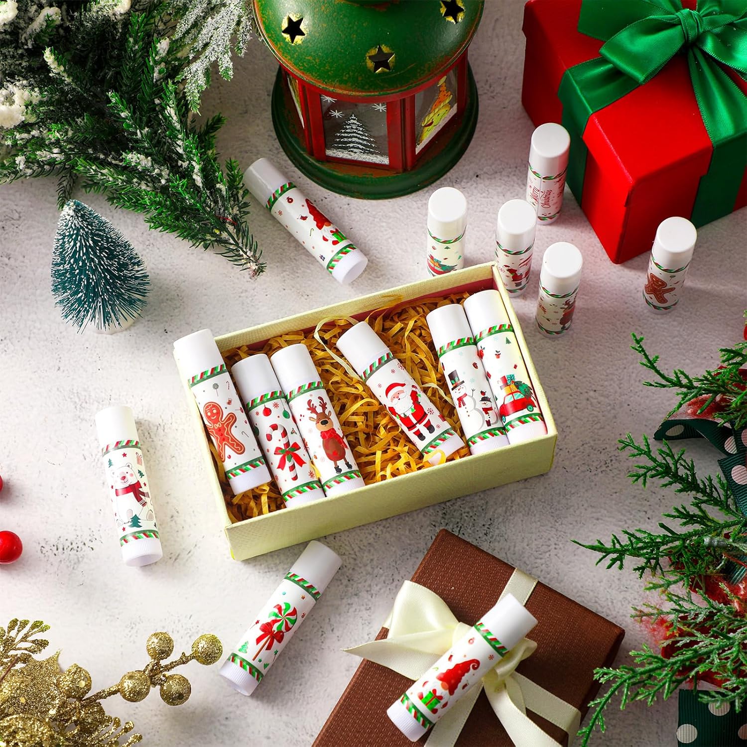 Swiffen Bálsamos labiales de Navidad, 100 unidades de bálsamos hidratantes de labios de frutas a granel, juego de bálsamos para el cuidado de los