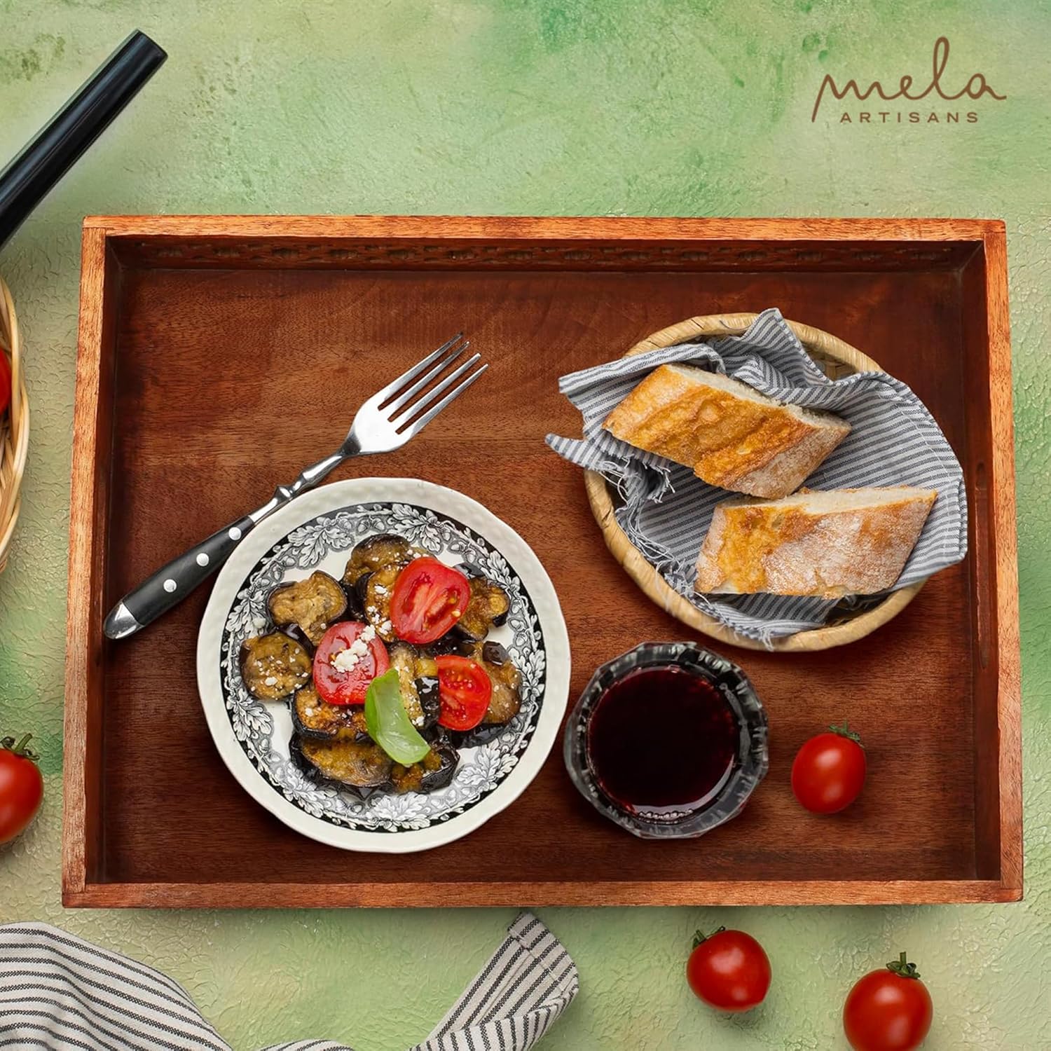 Bandejas decorativas de madera pulida mediana con asas, bandeja de granja “Trellis para mesa auxiliar” – Bandeja de madera para servir en la cama –