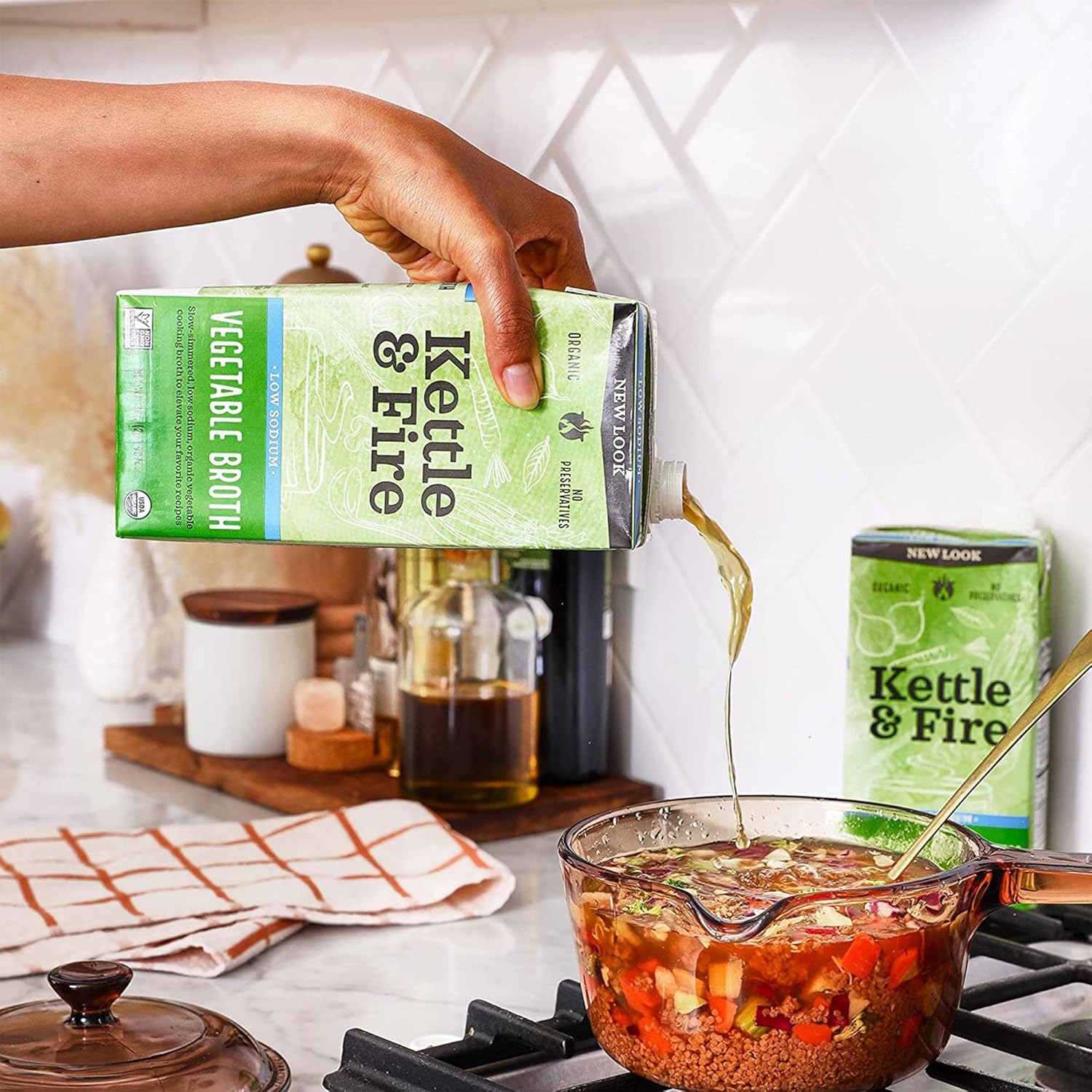 KETTLE & FIRE Caldo de cocina orgánico de verduras bajo en sodio, 32 onzas