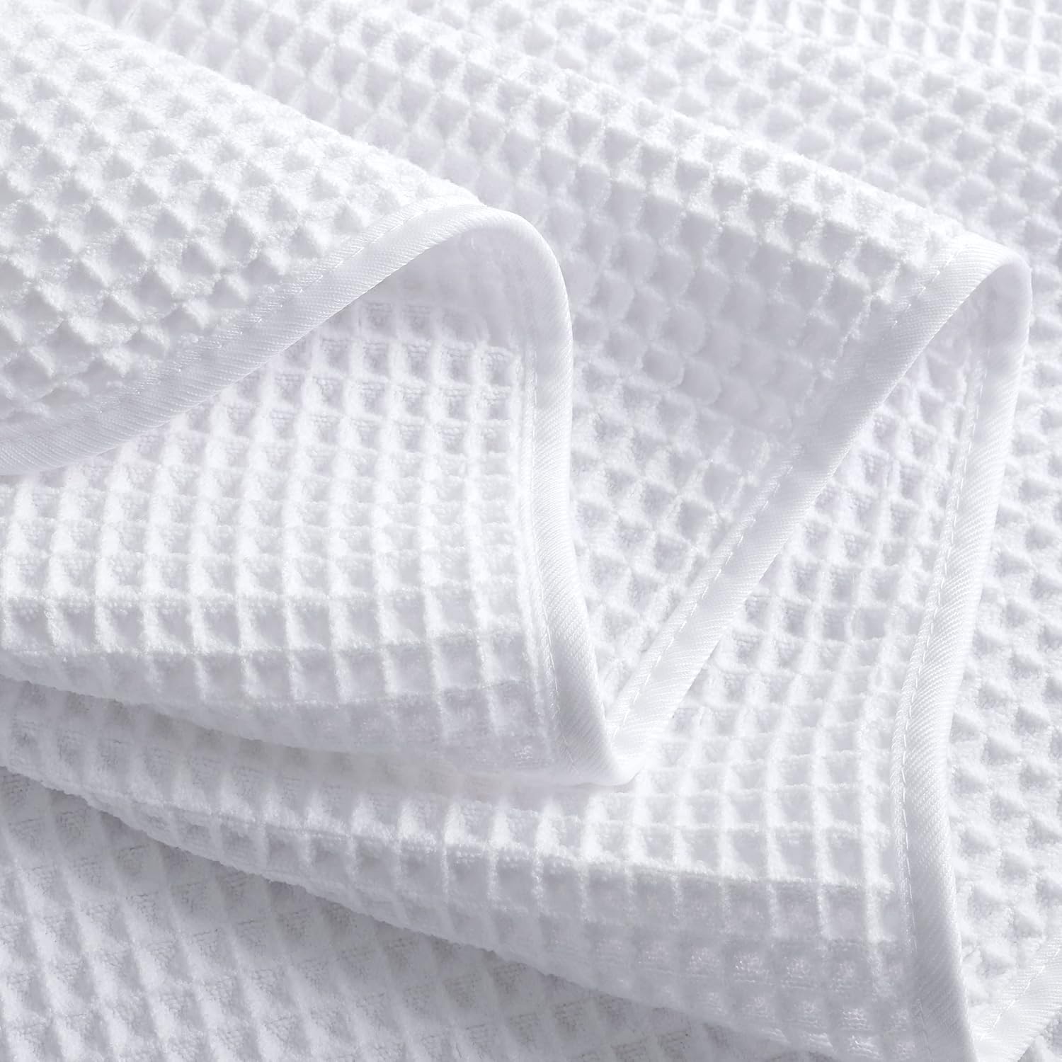 POLYTE Toalla de baño de microfibra de secado rápido sin pelusas, 60 x 30 pulgadas, paquete de 4 (color blanco, tejido de gofre)