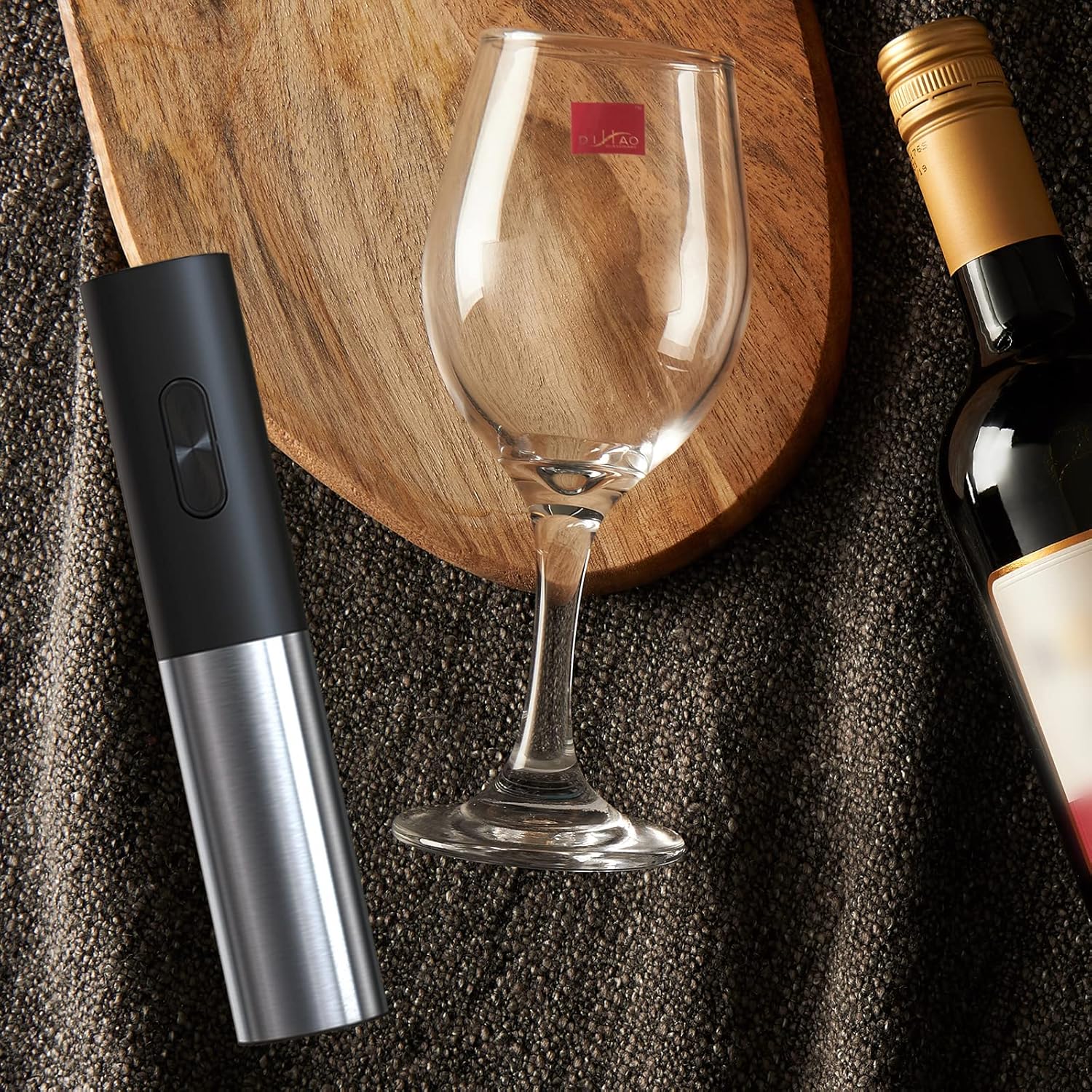 Abrevino eléctrico 4 en 1 juego de regalo con cortador de aluminio, tapón al vacío, vertedor de vino, funciona con pilas para fiestas, cocina y