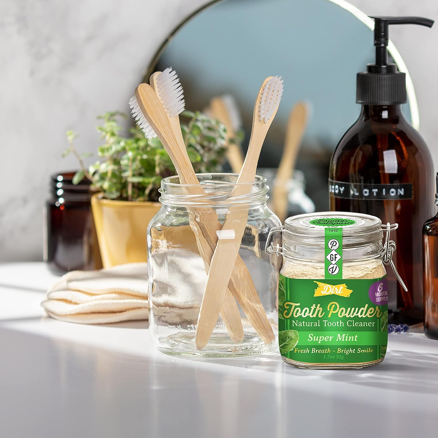 The Dirt – Polvo de dientes, hierbas, aceites esenciales y polvo de dientes de arcilla de bentonita, alternativa a pasta de dientes natural sin