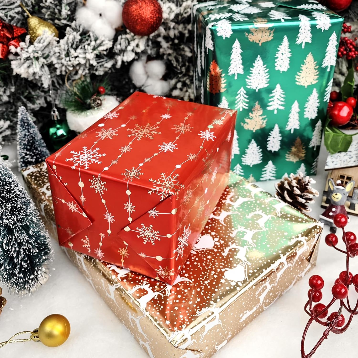 LDGOOAEL Mini rollo de papel de regalo de Navidad pequeño con líneas de corte en el reverso (17 x 120 pulgadas por rollo), papel de regalo rojo