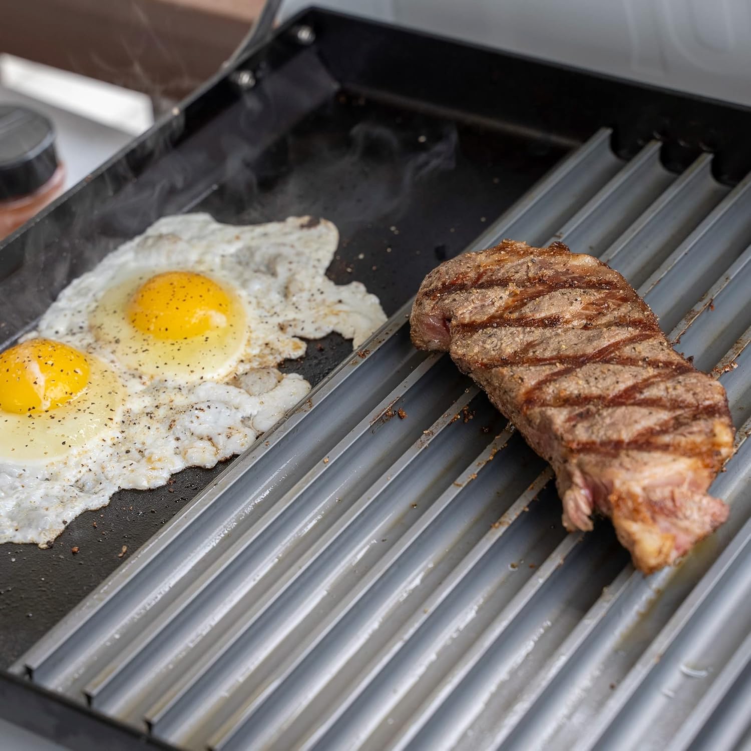 GrillGrate – Rejillas de parrilla para Blackstone – 15 pulgadas de profundidad por 9.25 pulgadas de ancho – Sear’NSizzle GrillGrate para Blackstone