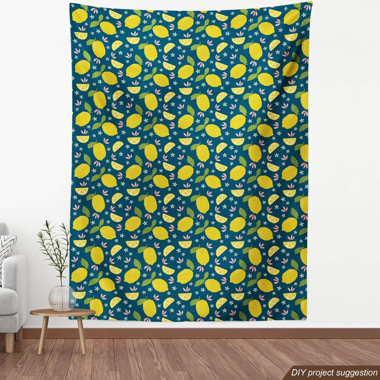 Ambesonne Tela de frutas por The Yard, estampado repetitivo de dibujos animados de limones y flores, tela decorativa para tapicería y detalles del