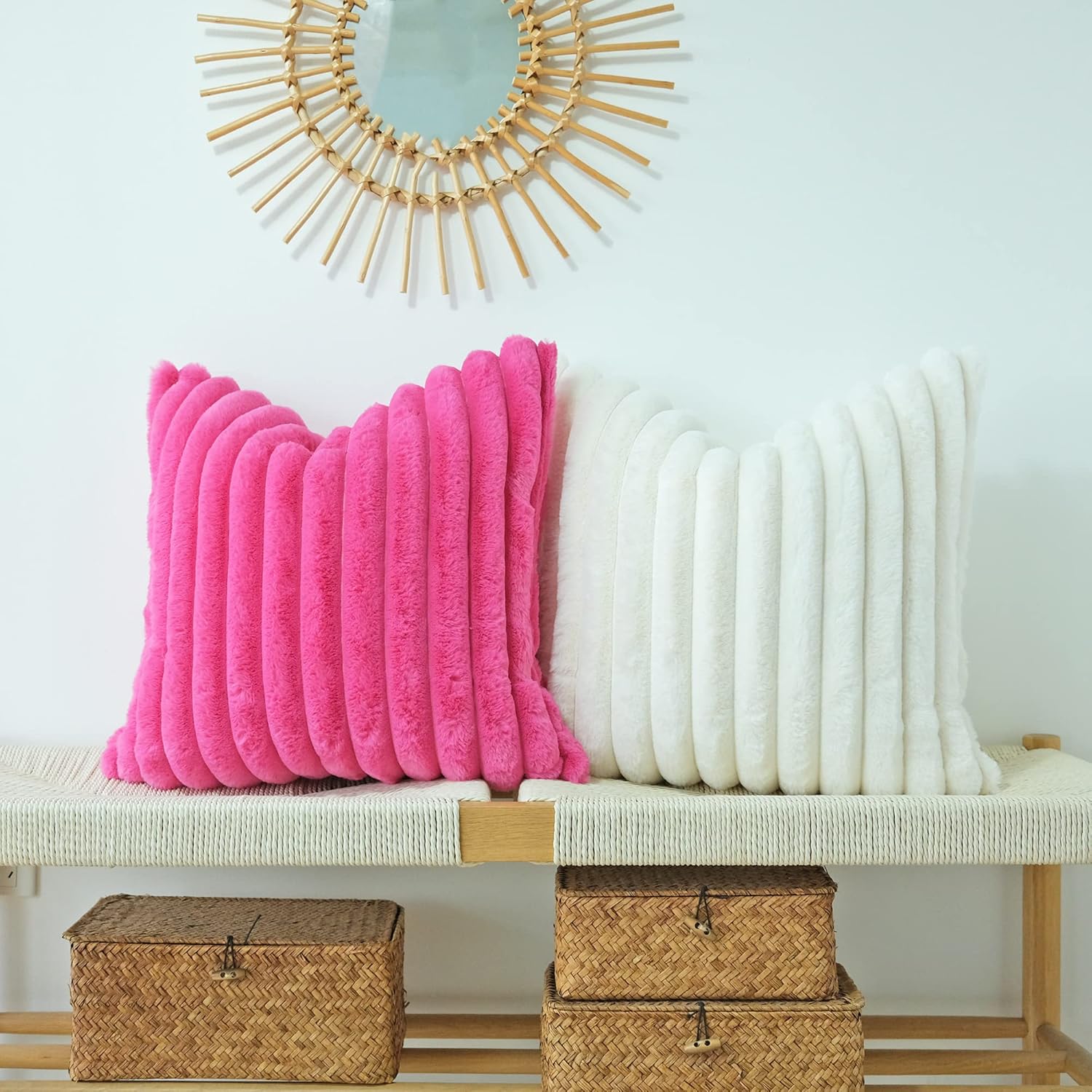 JOJUSIS Paquete de 2 fundas de almohada decorativas de felpa de pelo sintético para sofá, fundas de almohada suaves (rosa intenso, 18 x 18 pulgadas)