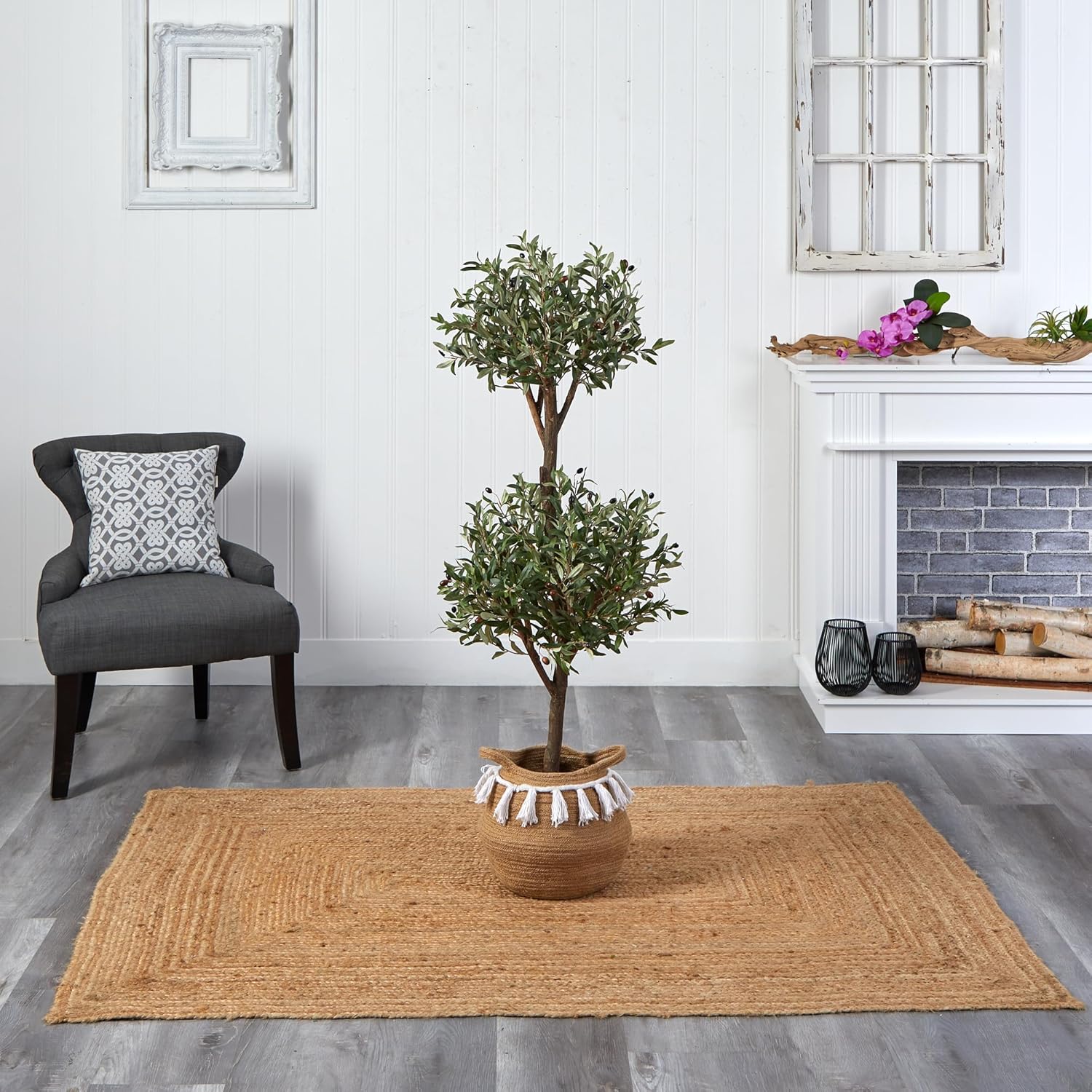 Nearly Natural Árbol topiario doble de oliva artificial de 4.5 pies con cesta de yute y algodón hecha a mano con borlas