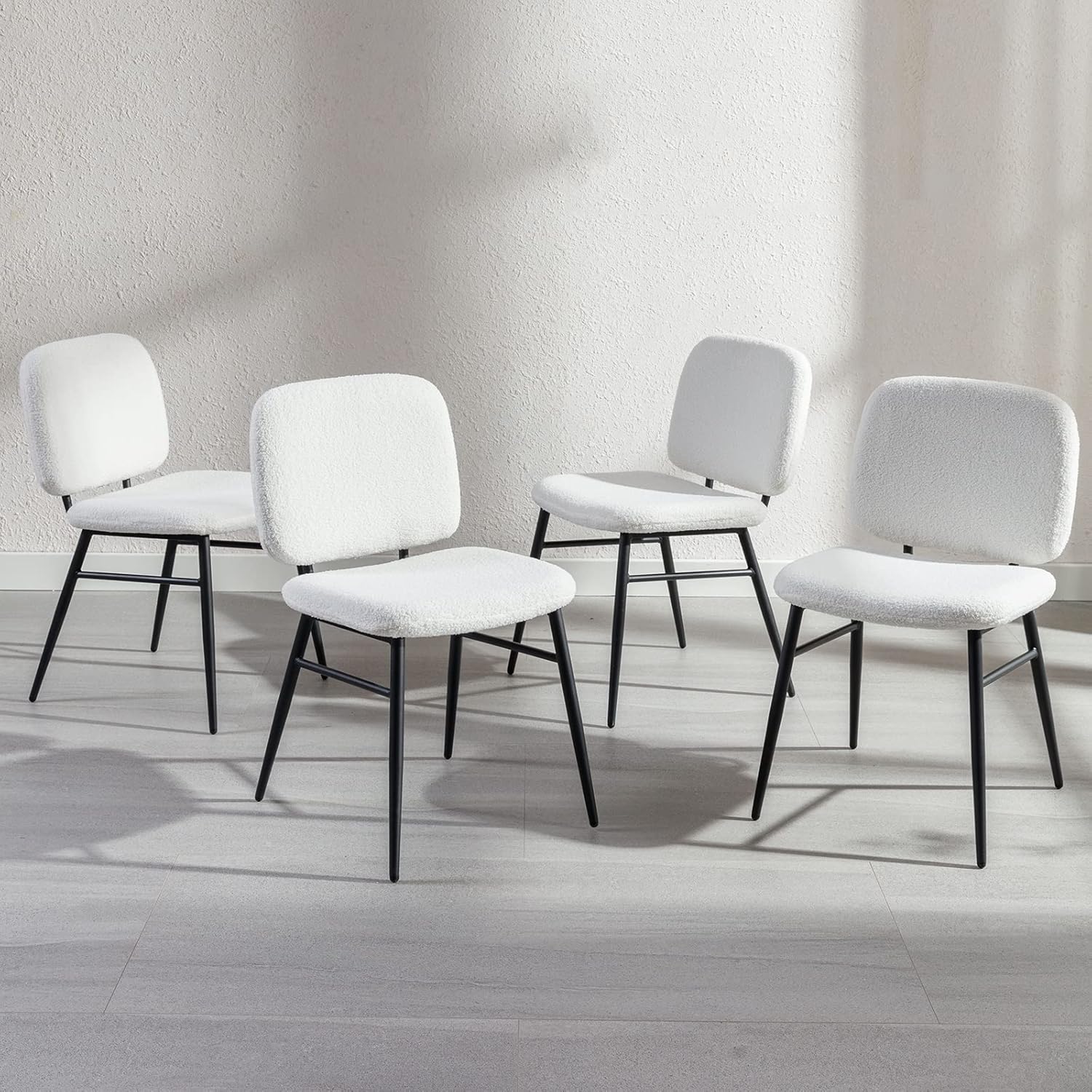 DUOMAY Mid-Century – Juego de 4 sillas de comedor modernas, cómodas sillas laterales sin brazos de sherpa con patas de metal para sala de estar,