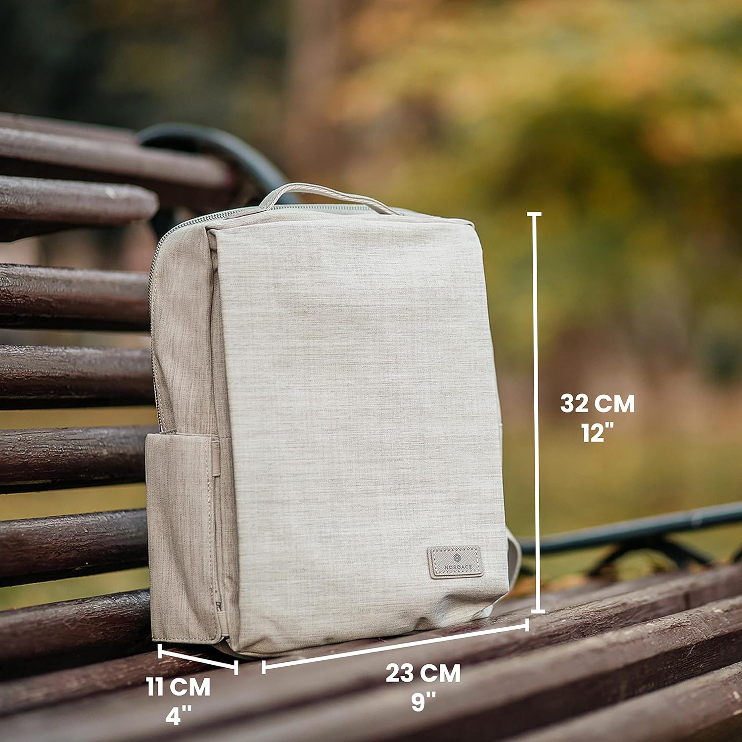 Nordace Siena II Mini mochila de viaje inteligente para mujer con puerto de carga USB, resistente al agua, Gris,claro, Mochilas Daypack
