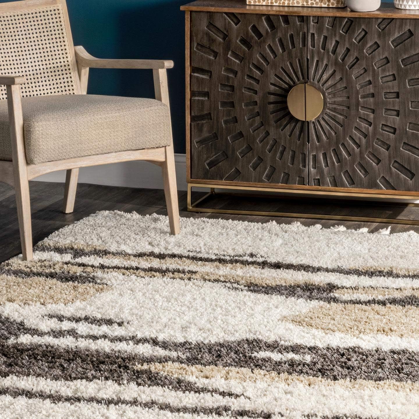 nuLOOM Elliot – Alfombra de felpa suave abstracta con borlas, 4 x 6, beige