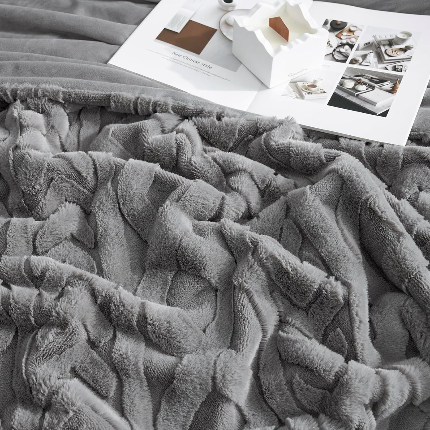Cozy Bliss Manta de piel sintética para sofá, manta de invierno suave y gruesa para sofá, cama, sala de estar, dormitorio, 50 x 60 pulgadas, gris