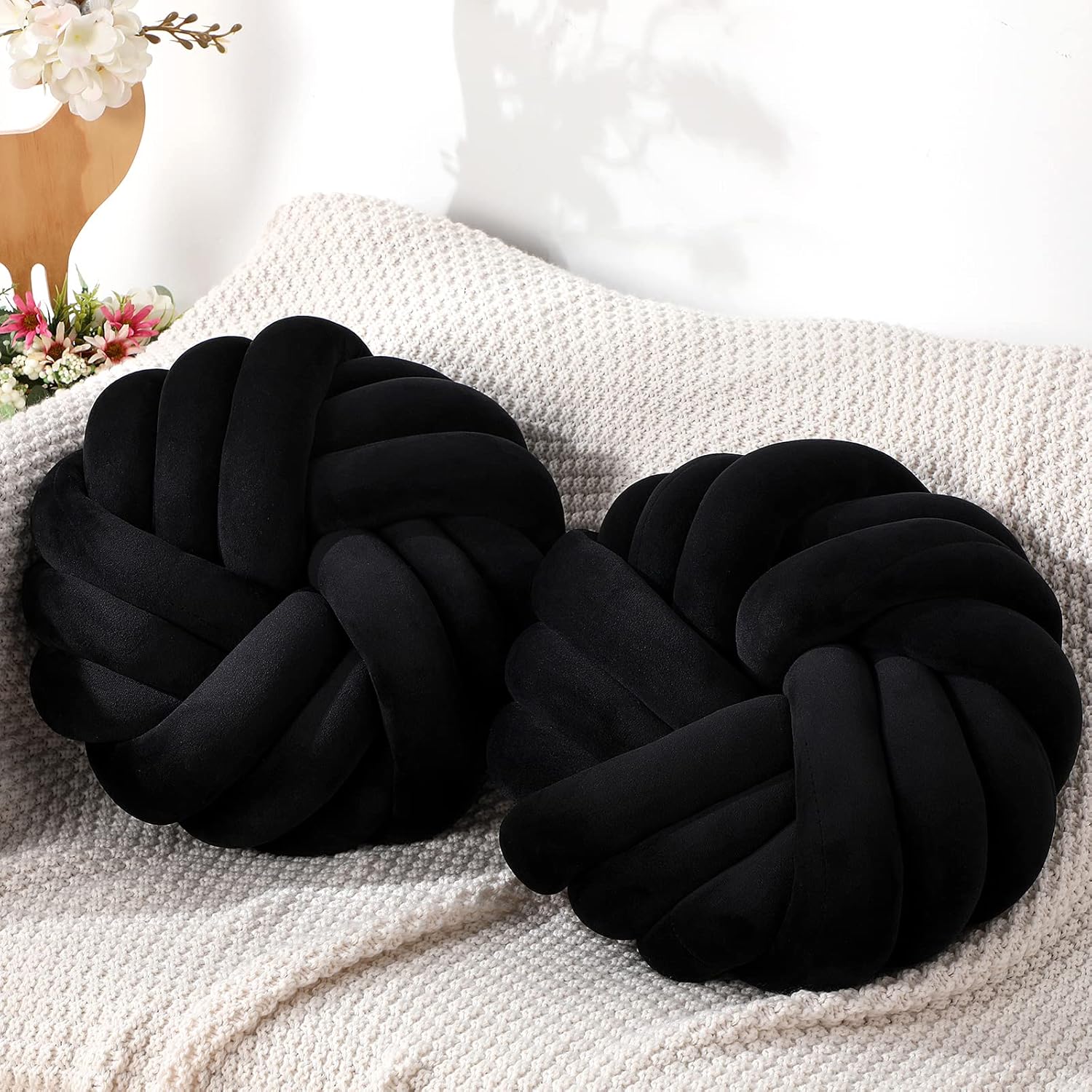 Fumete 2 almohadas decorativas de 14 x 14 pulgadas, almohada con nudo para sofá y dormitorio, almohada de felpa suave, cojín hecho a mano para silla
